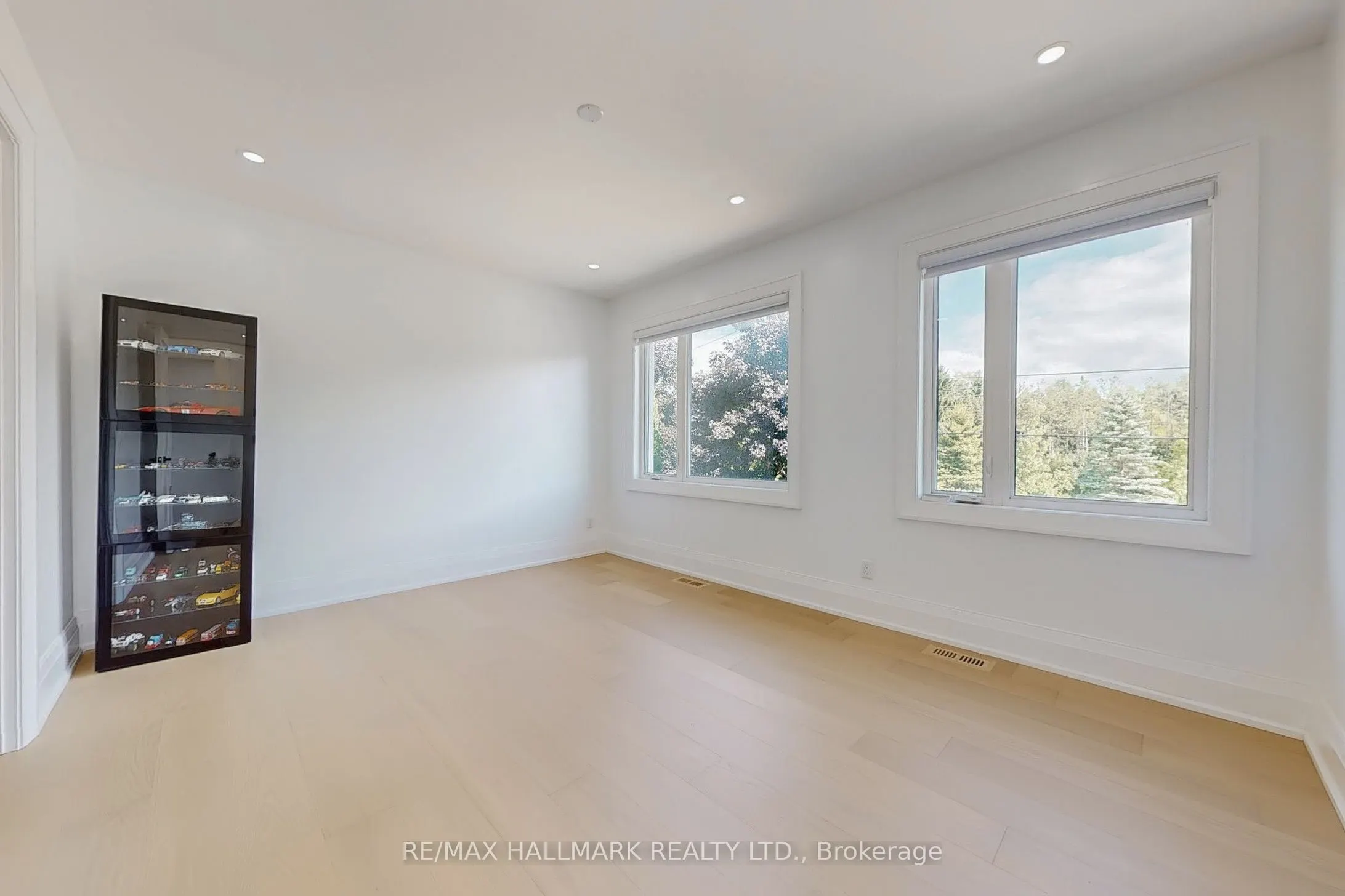 12 Sunbay Court