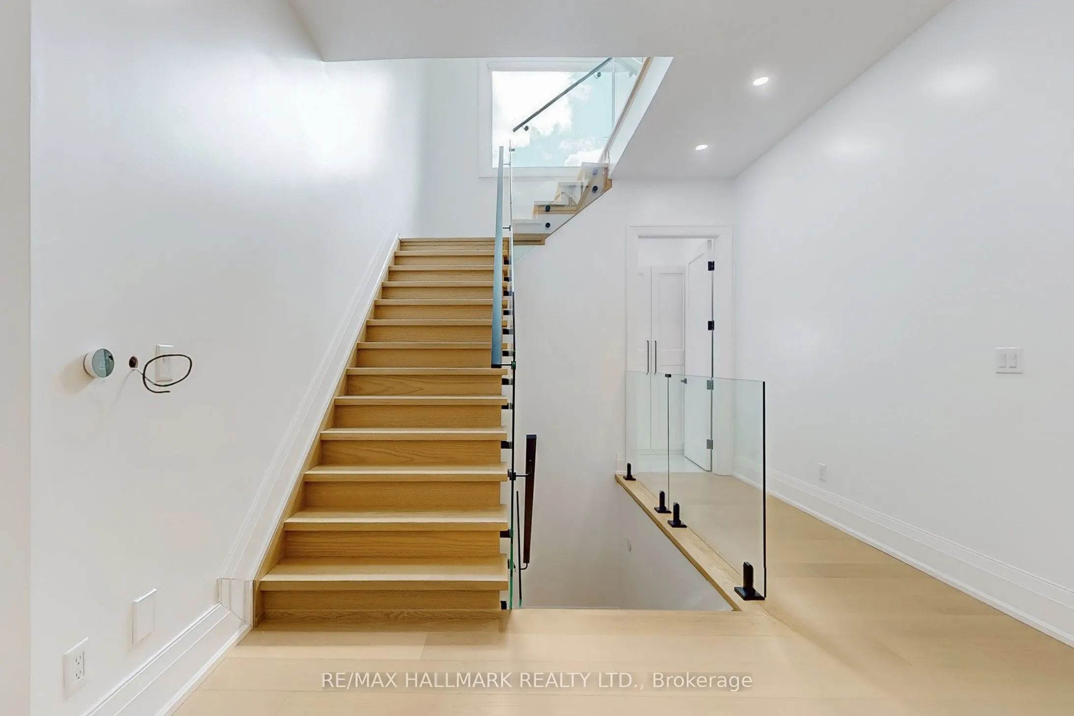 12 Sunbay Court