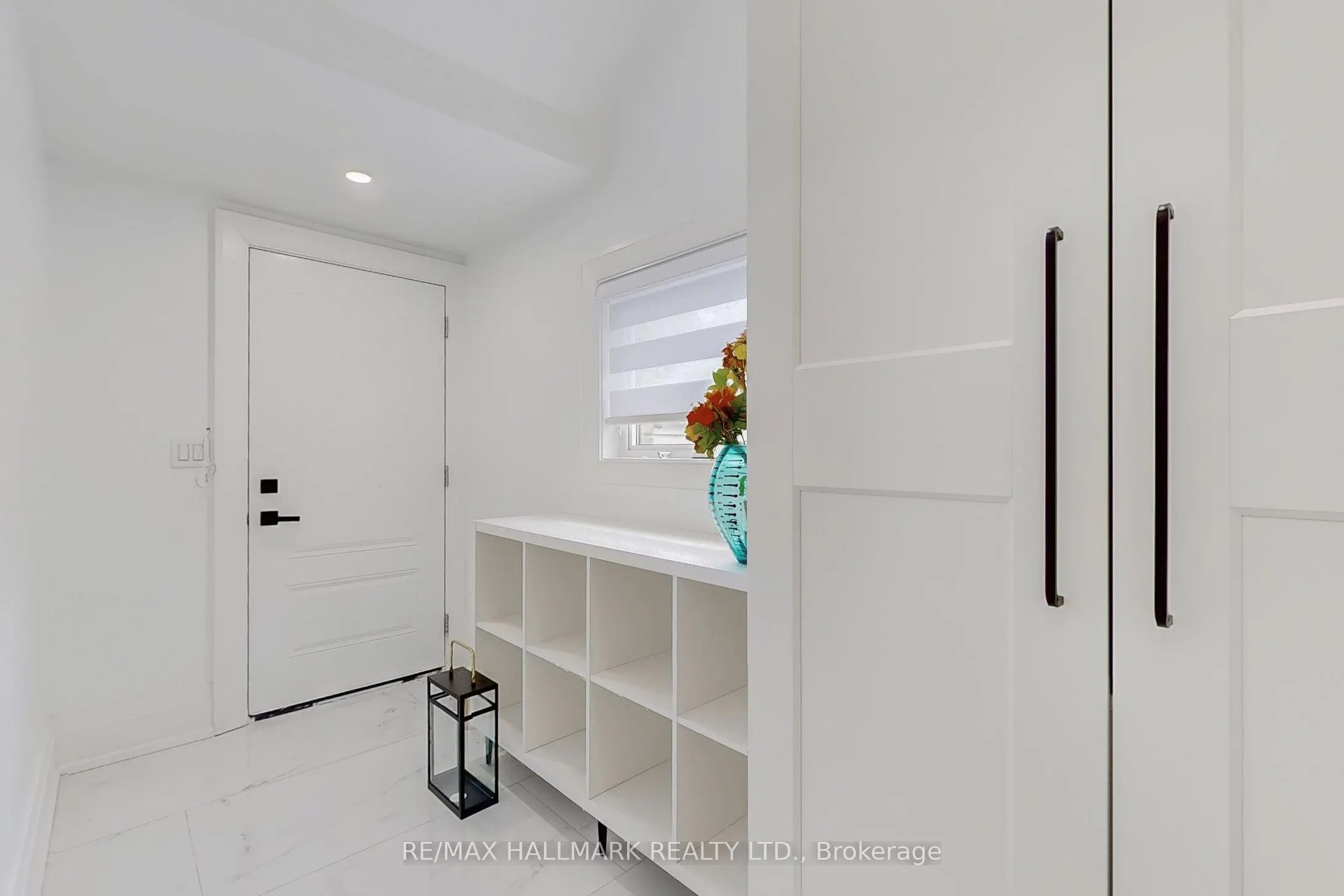12 Sunbay Court
