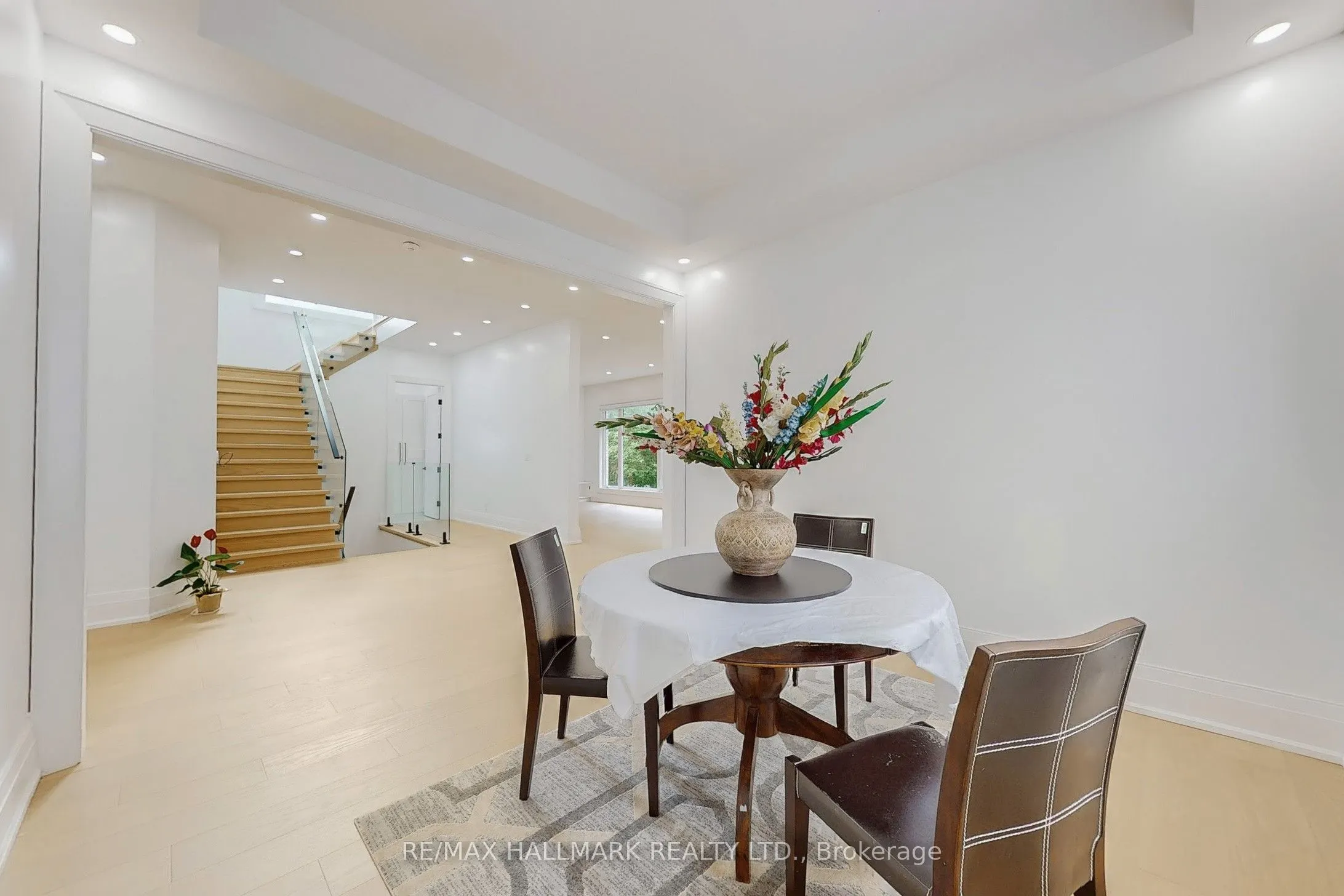 12 Sunbay Court