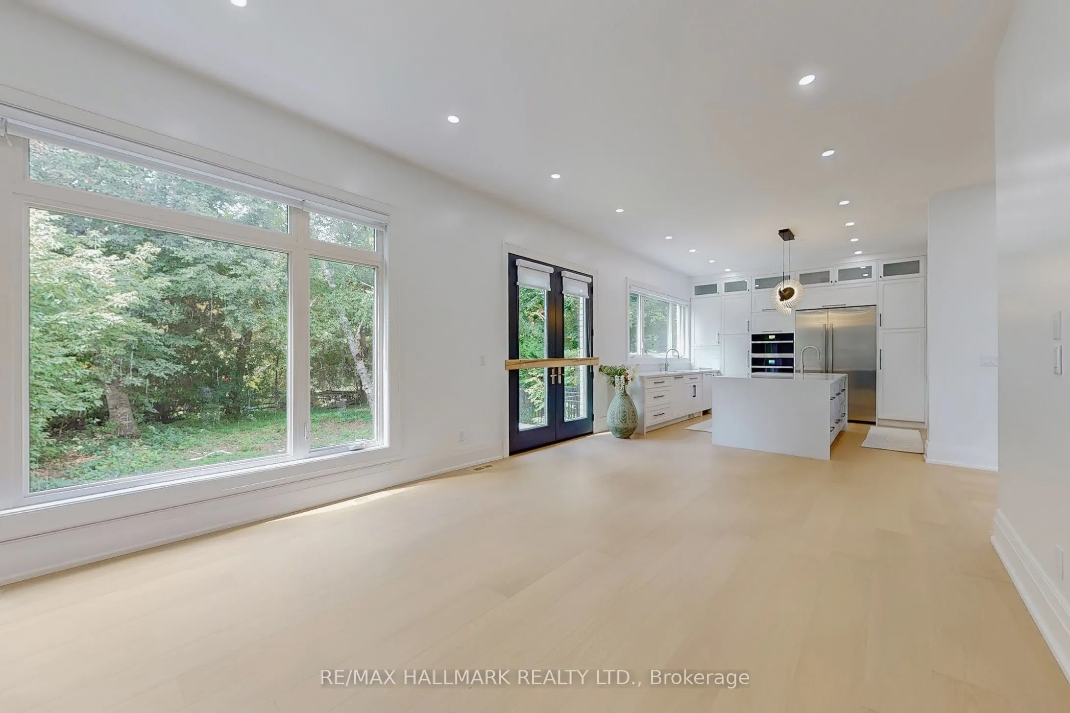 12 Sunbay Court