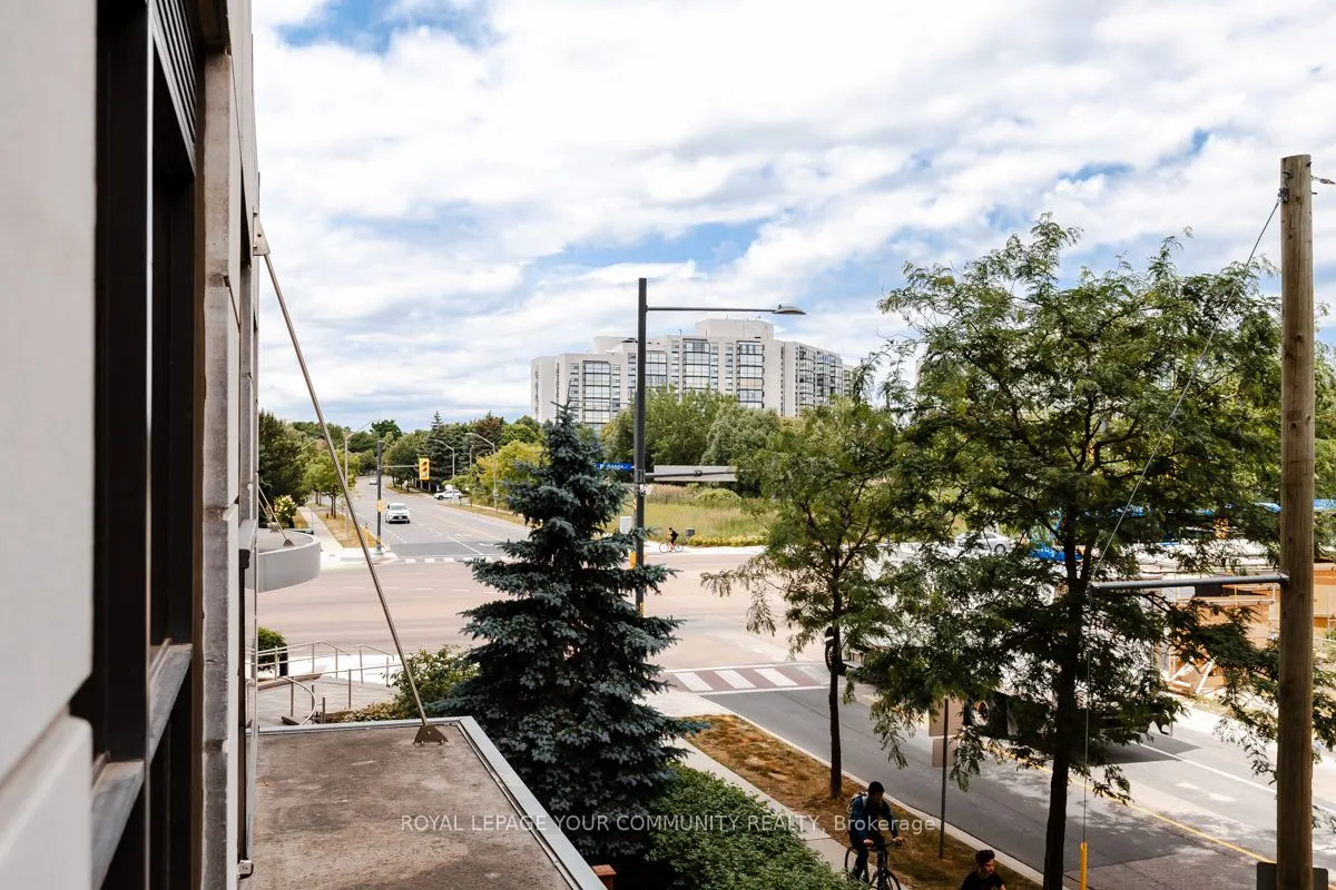 18 Harding Boulevard, #204