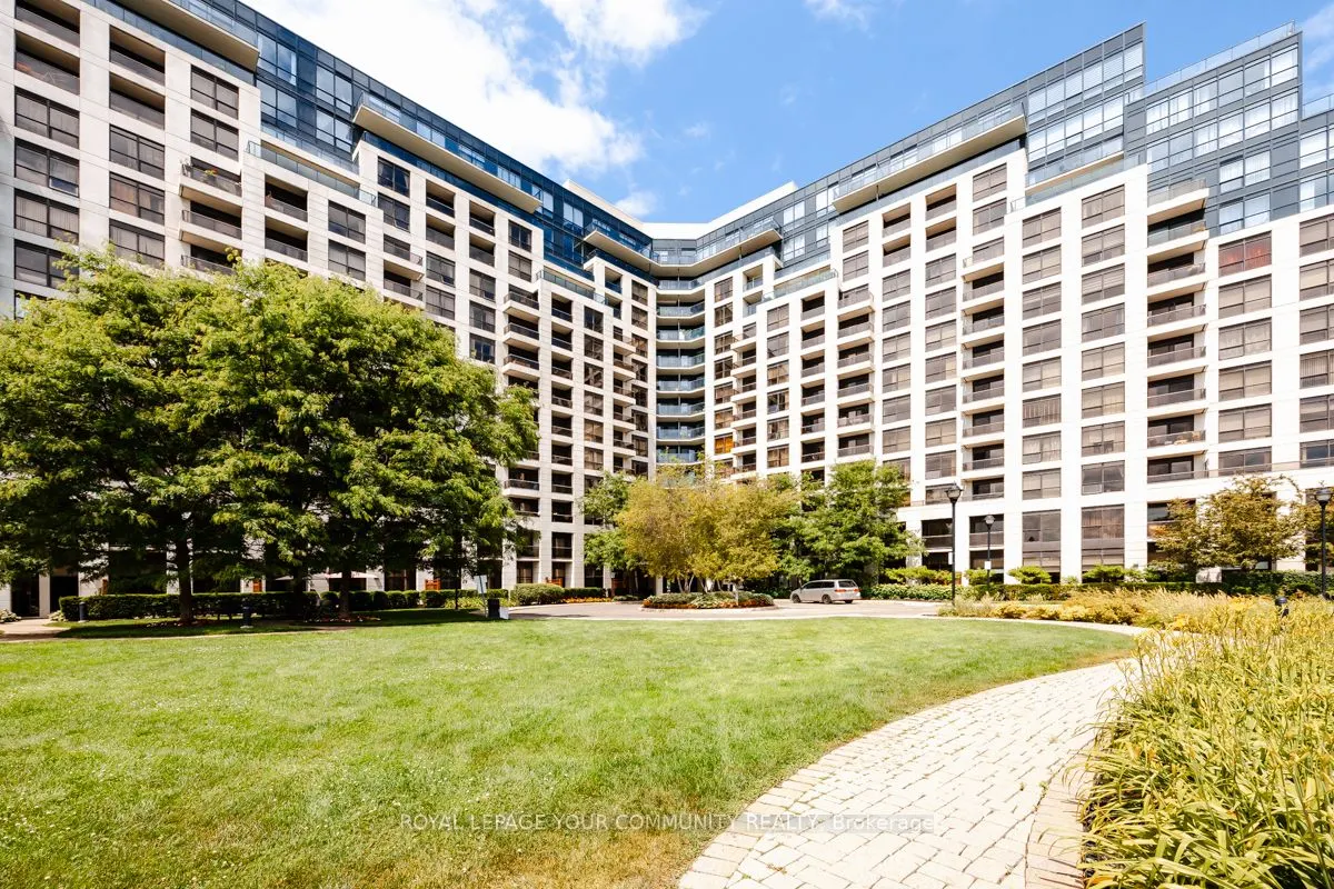 18 Harding Boulevard, #204