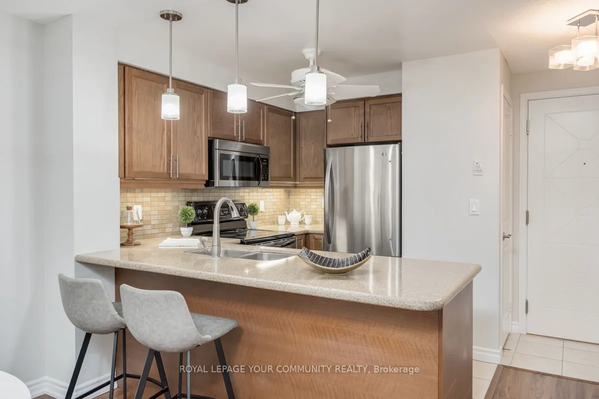 18 Harding Boulevard, #204