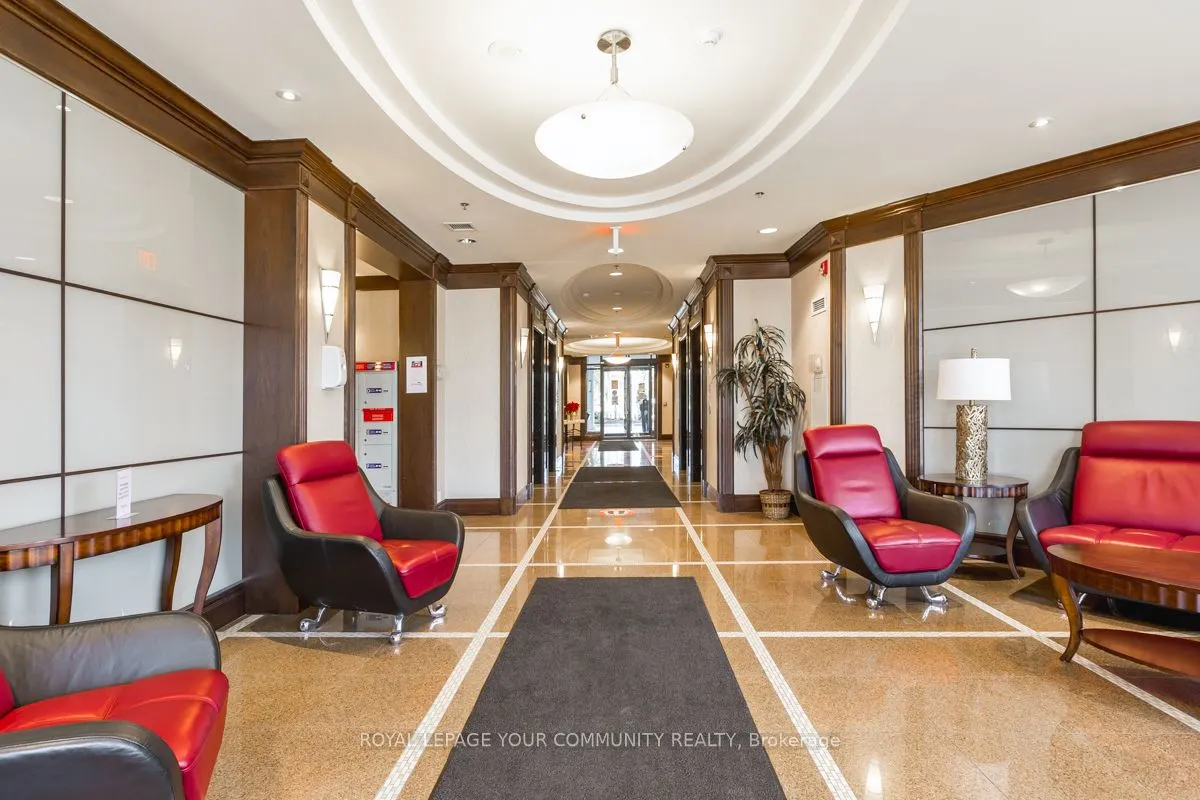 18 Harding Boulevard, #204