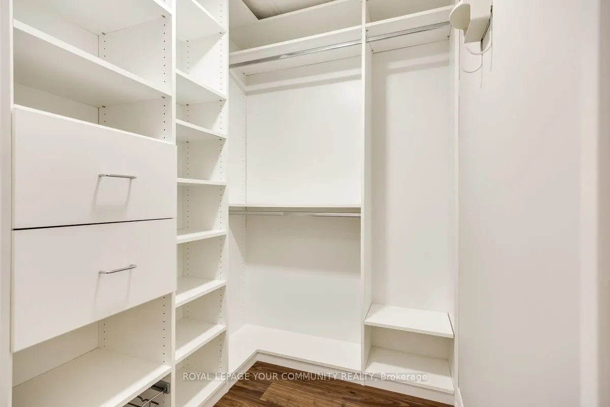 18 Harding Boulevard, #204