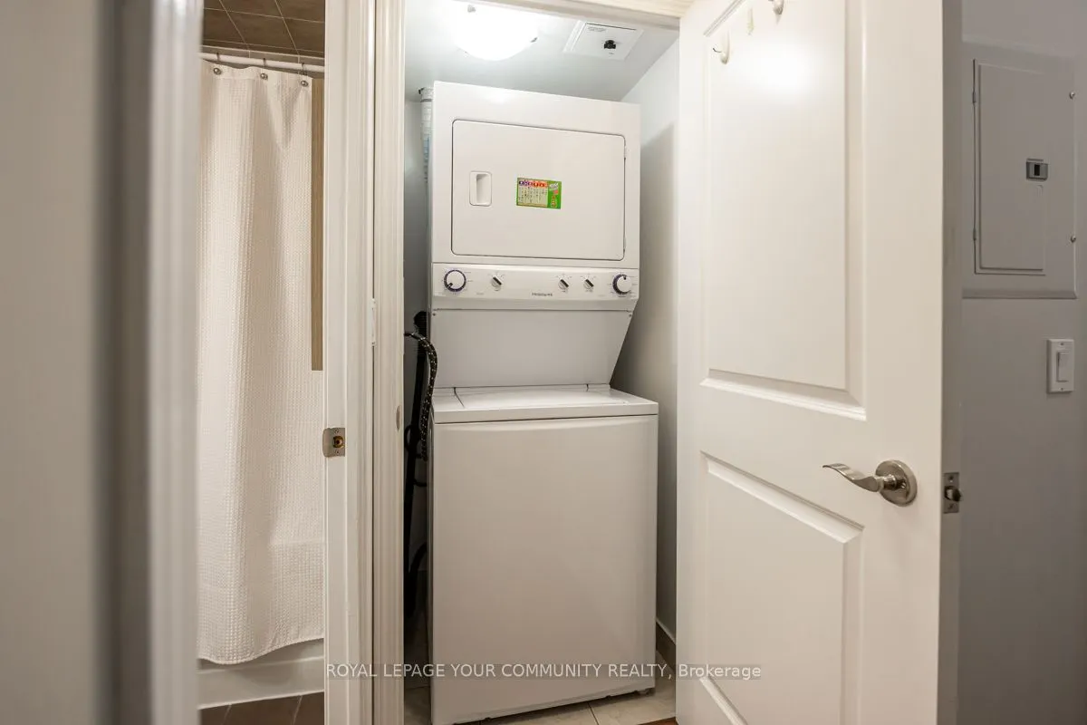18 Harding Boulevard, #204