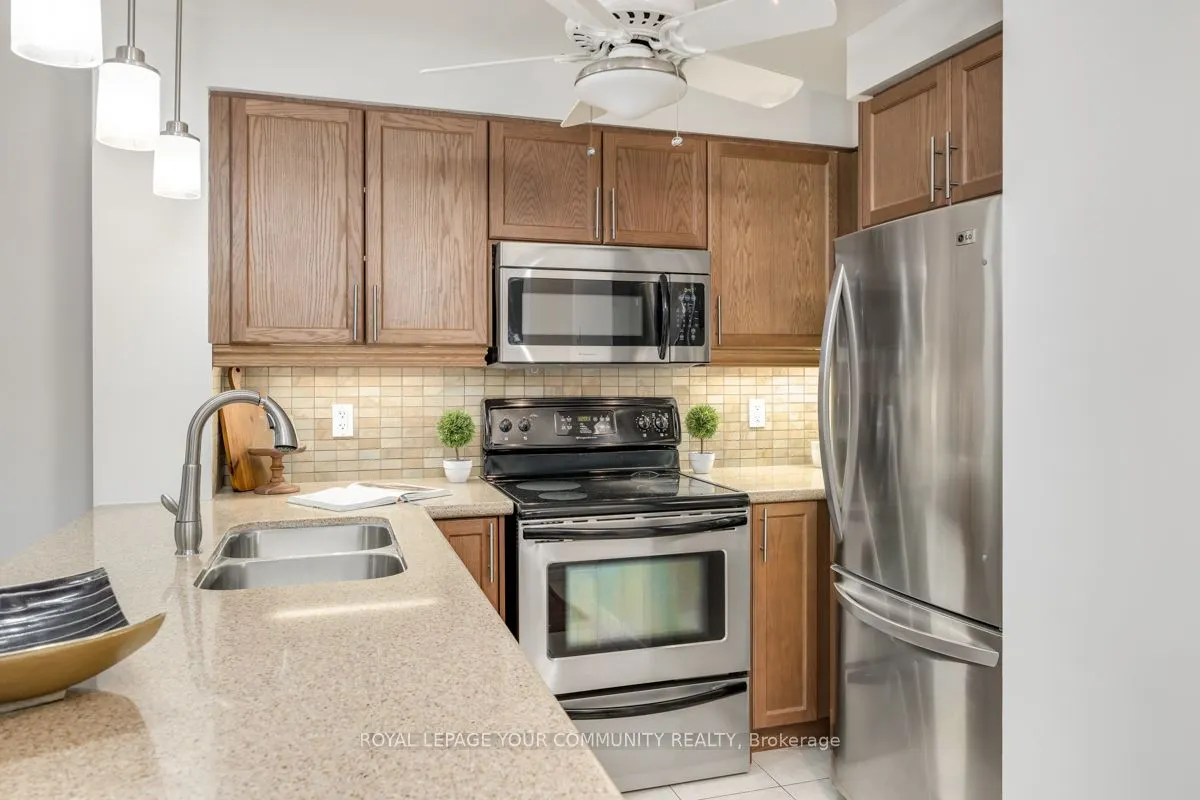 18 Harding Boulevard, #204