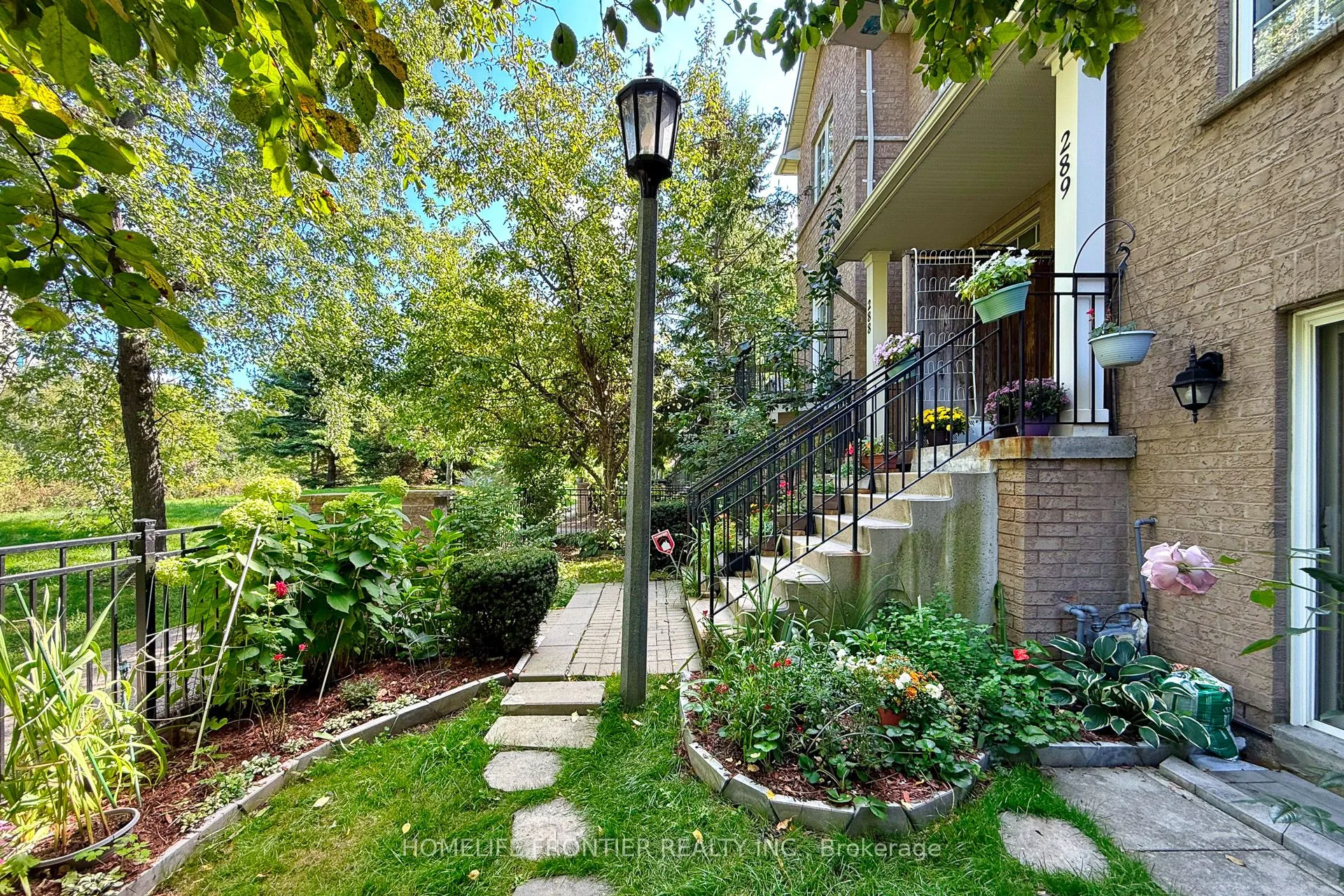 23 Observatory Lane, #289