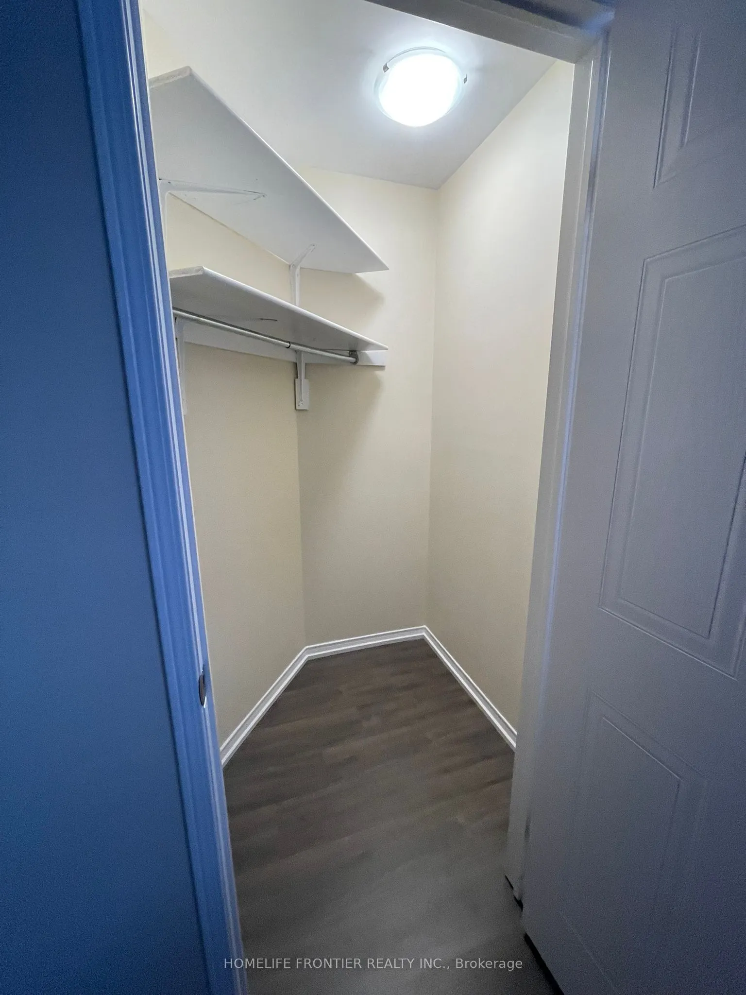 23 Observatory Lane, #289