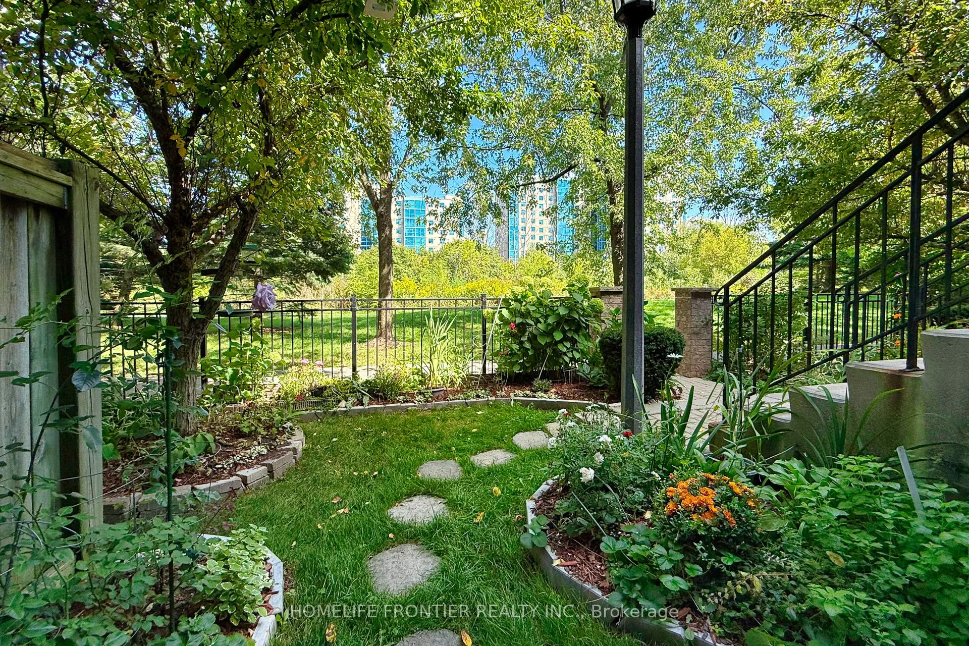 23 Observatory Lane, #289