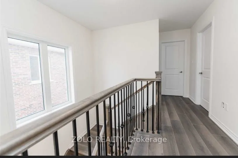 53 Ferragine Crescent