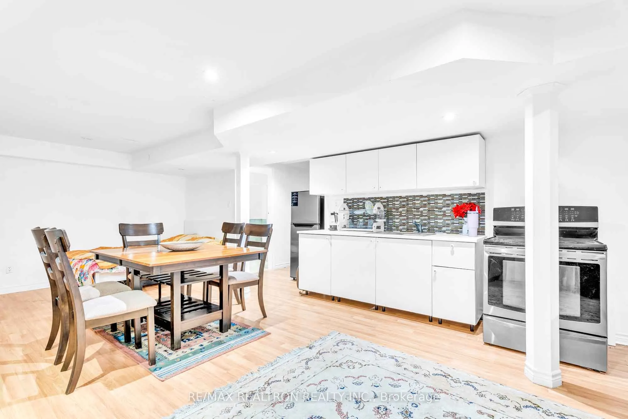 111 Devins Drive