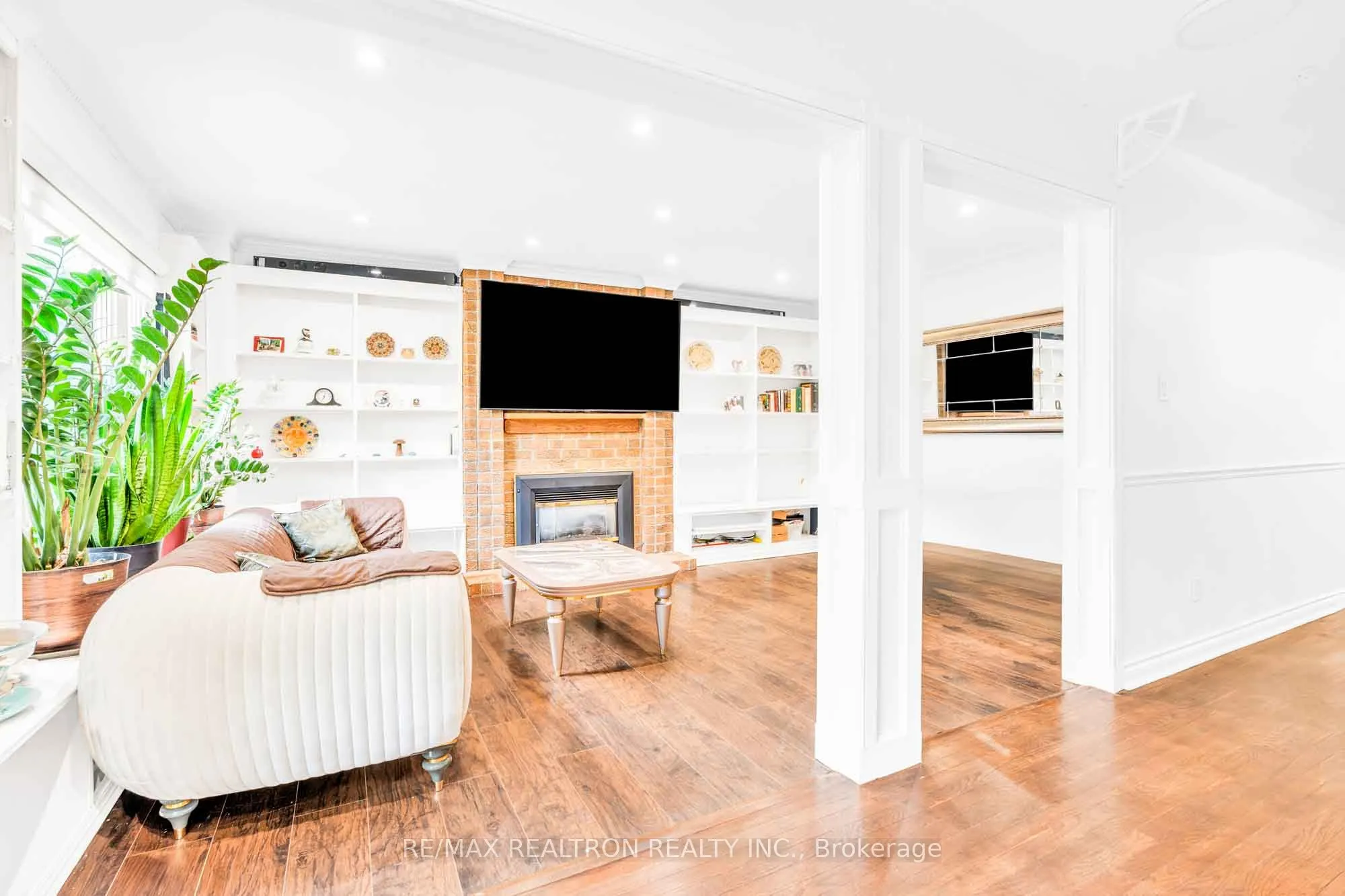 111 Devins Drive