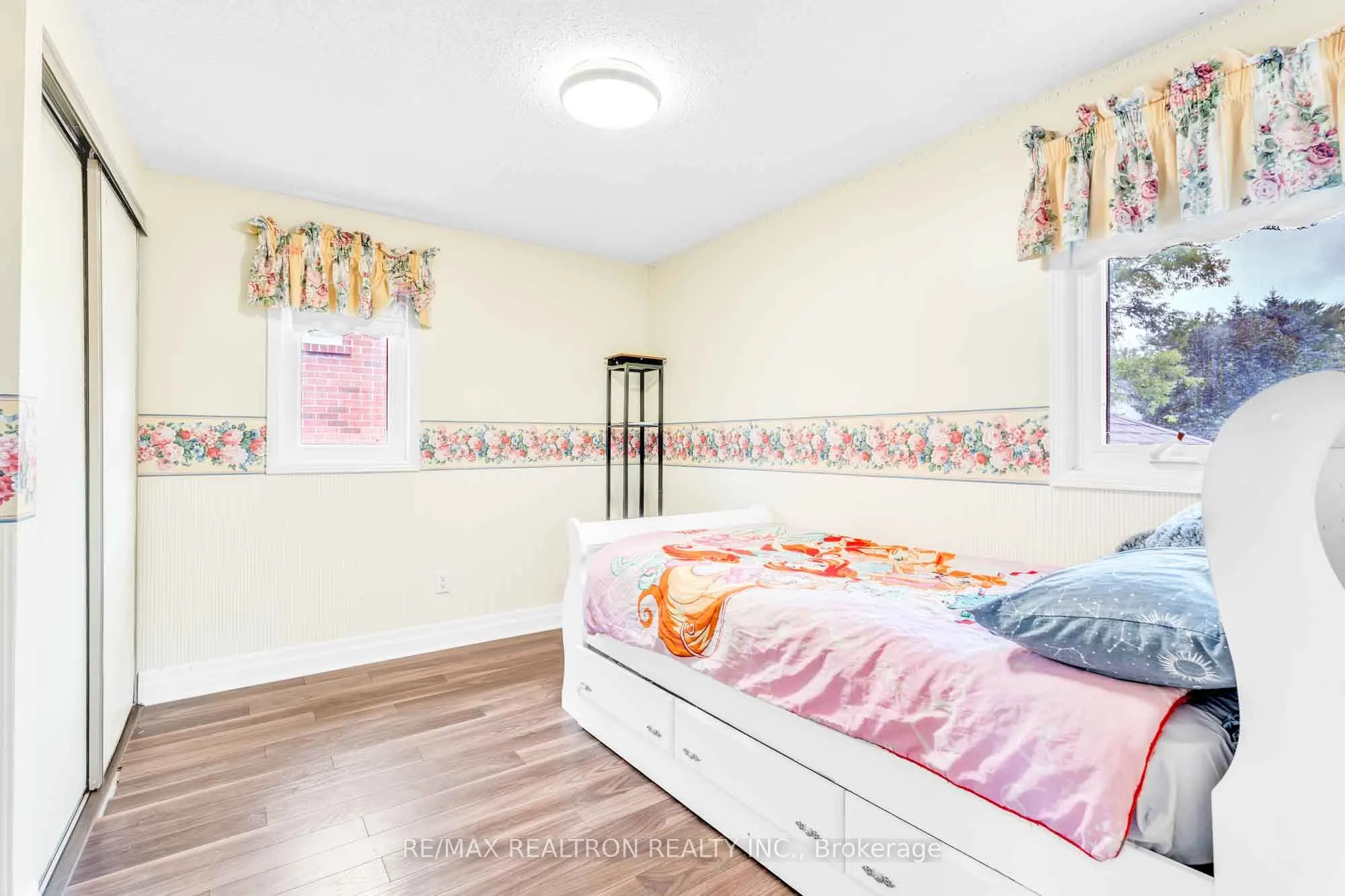 111 Devins Drive