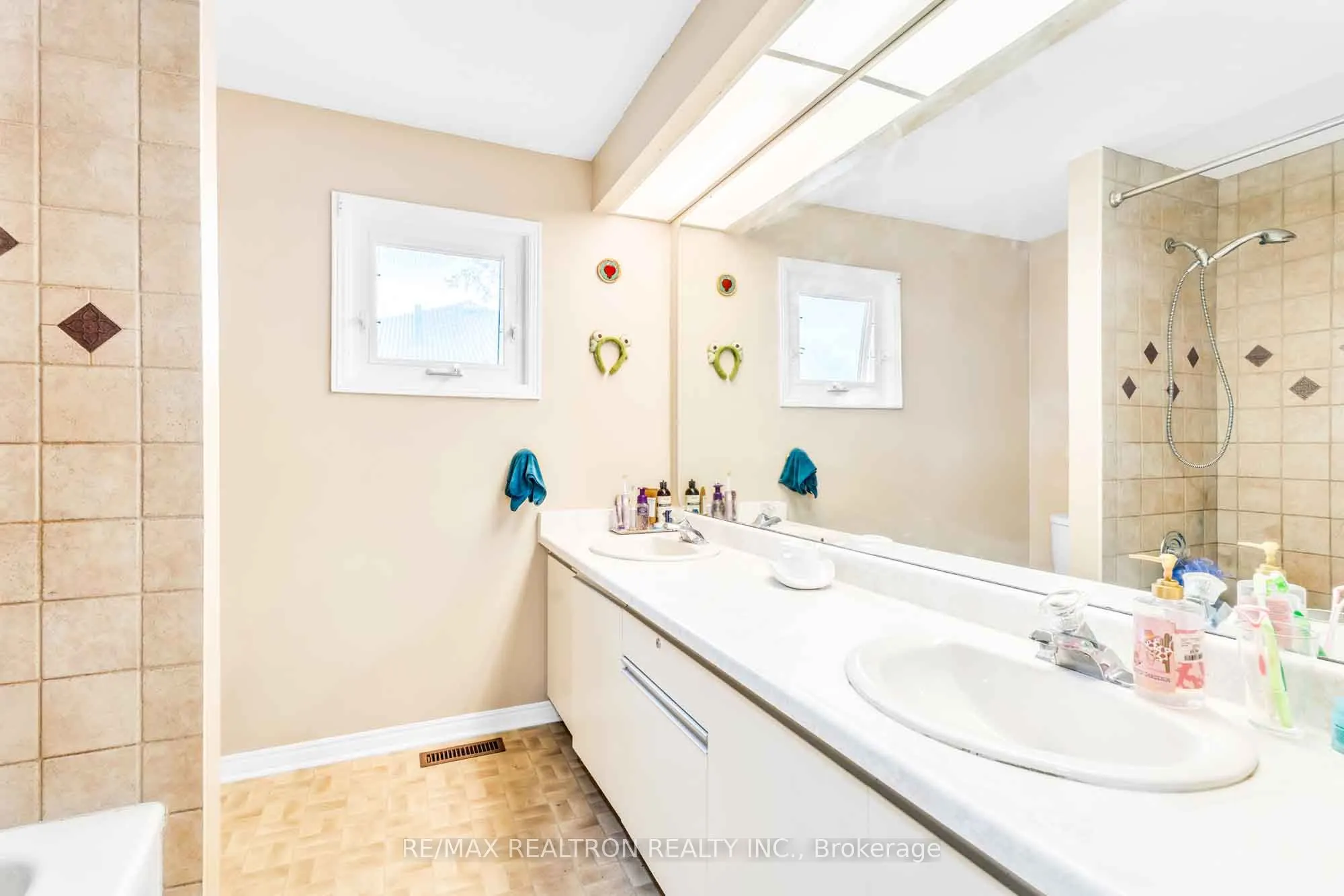 111 Devins Drive