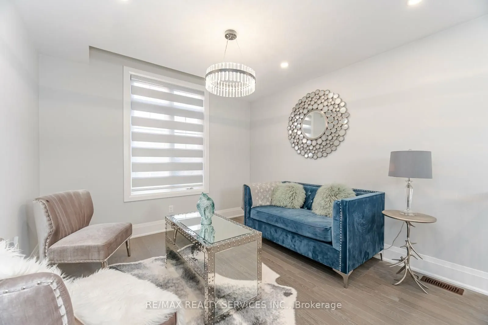 7 Byblos Court