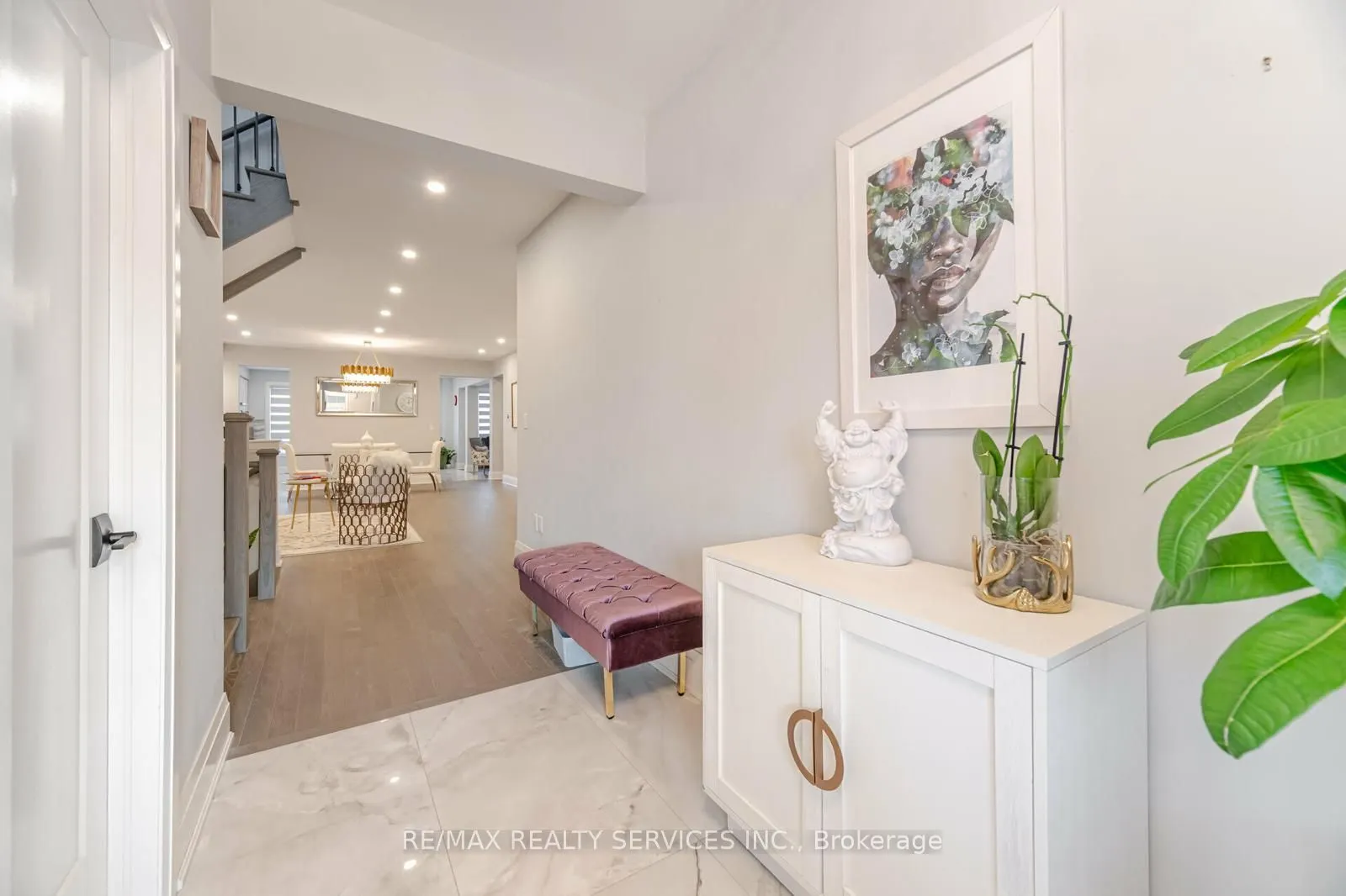 7 Byblos Court