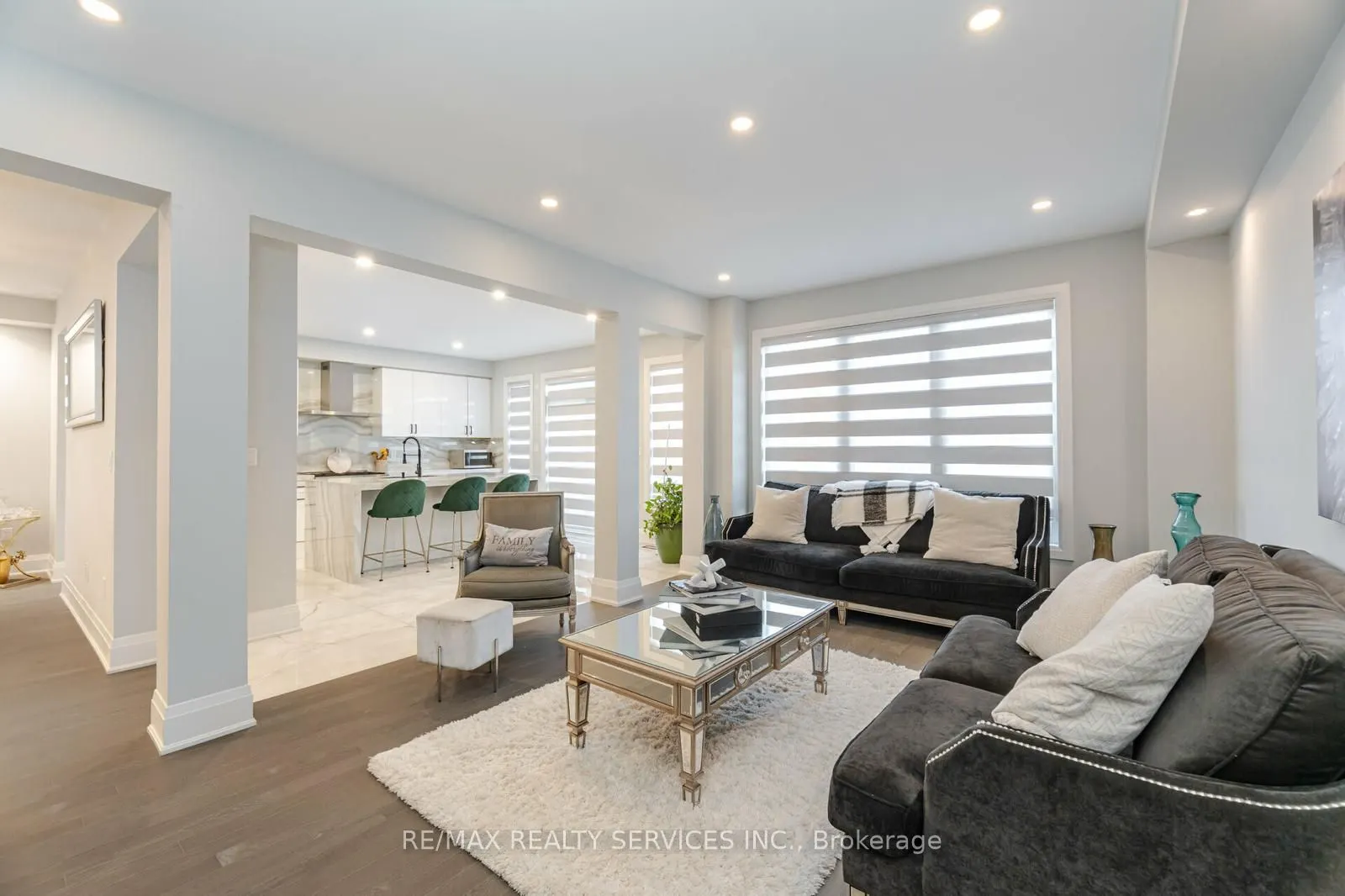 7 Byblos Court