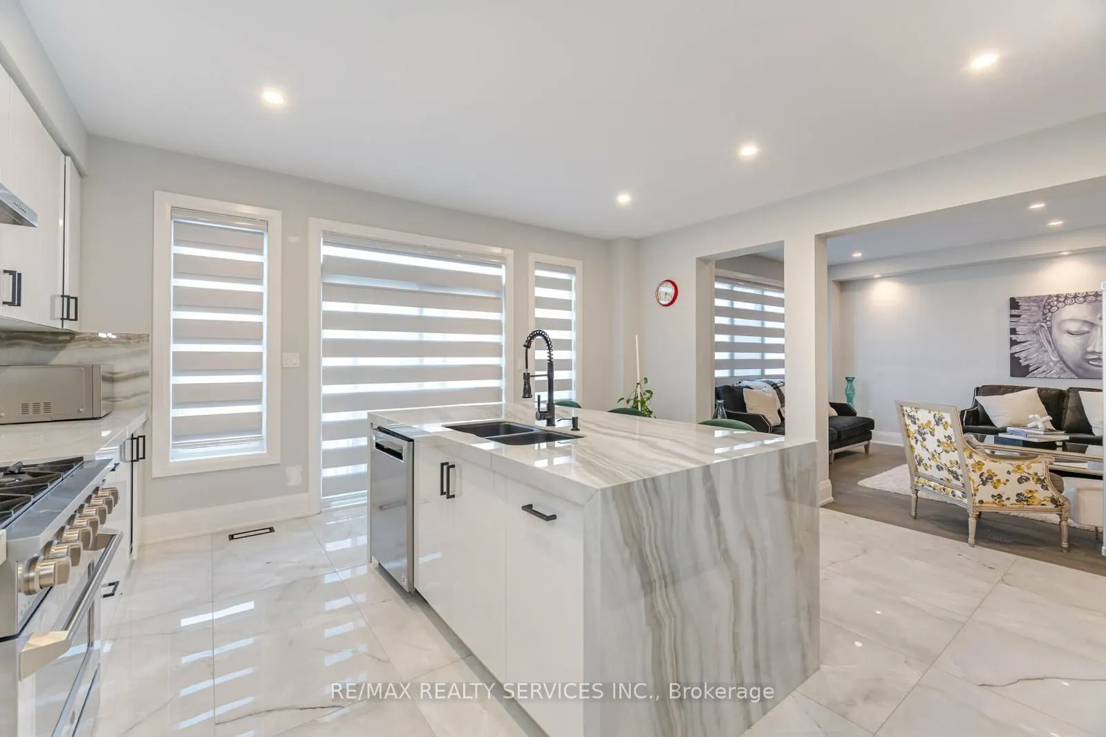 7 Byblos Court