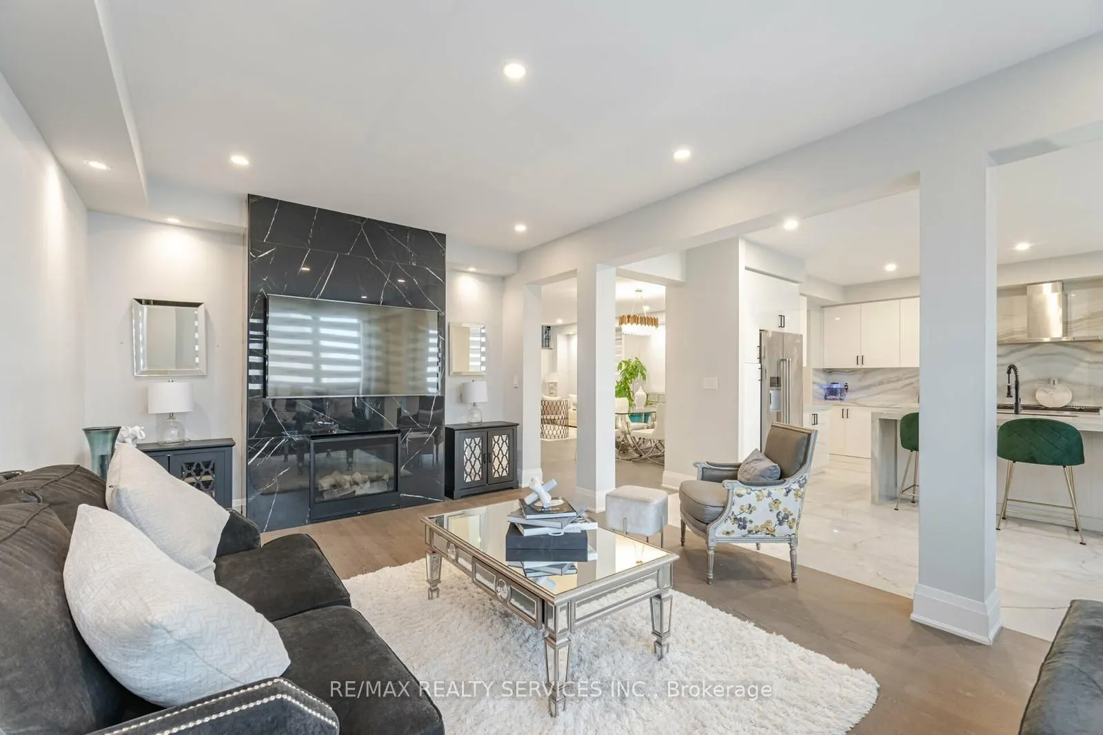7 Byblos Court