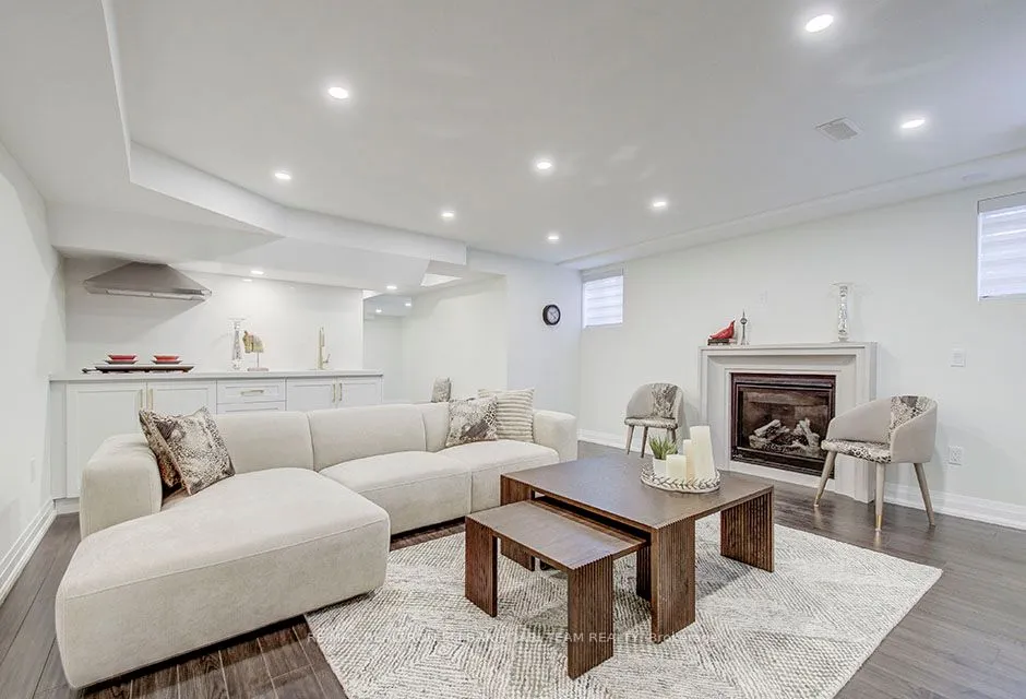 43 Drizzel Crescent