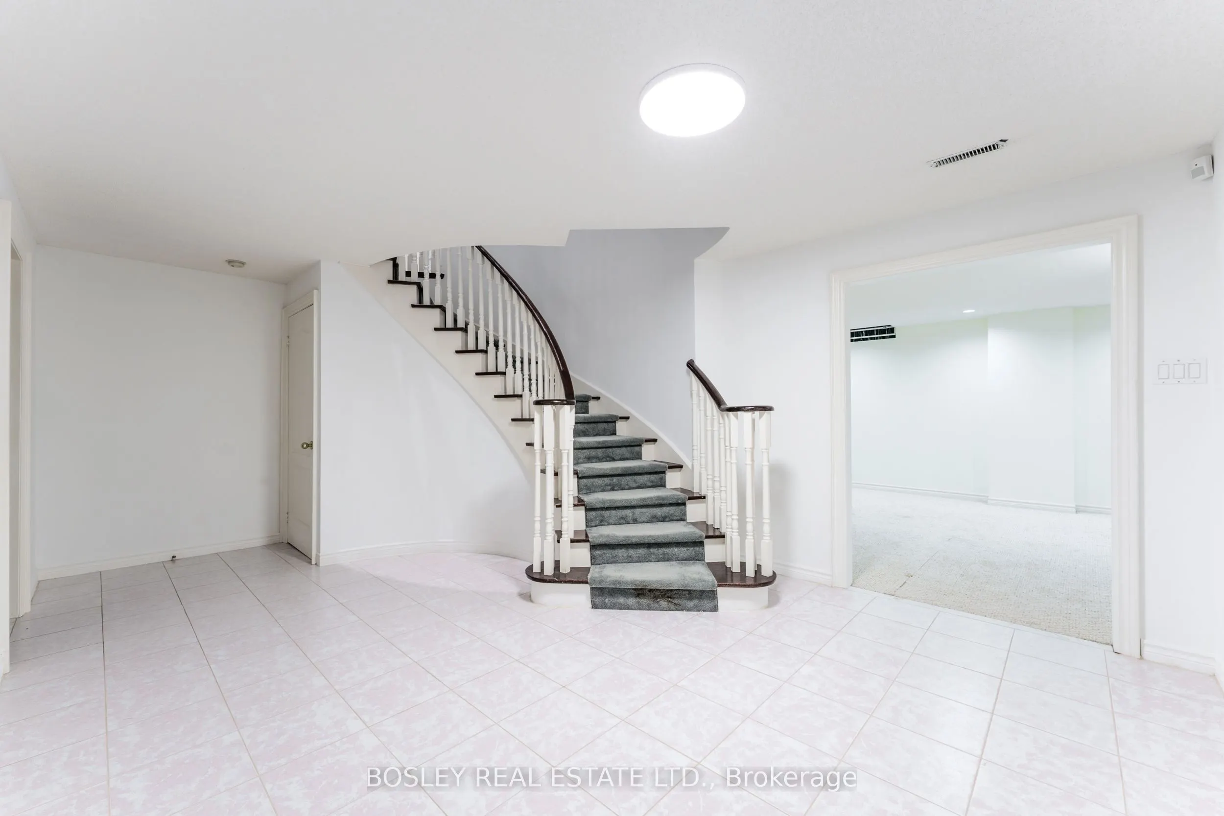 82 Woodstone Avenue