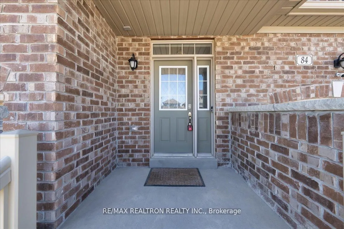 84 Ferragine Crescent