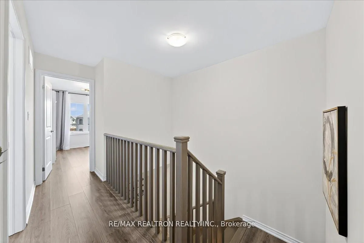 84 Ferragine Crescent