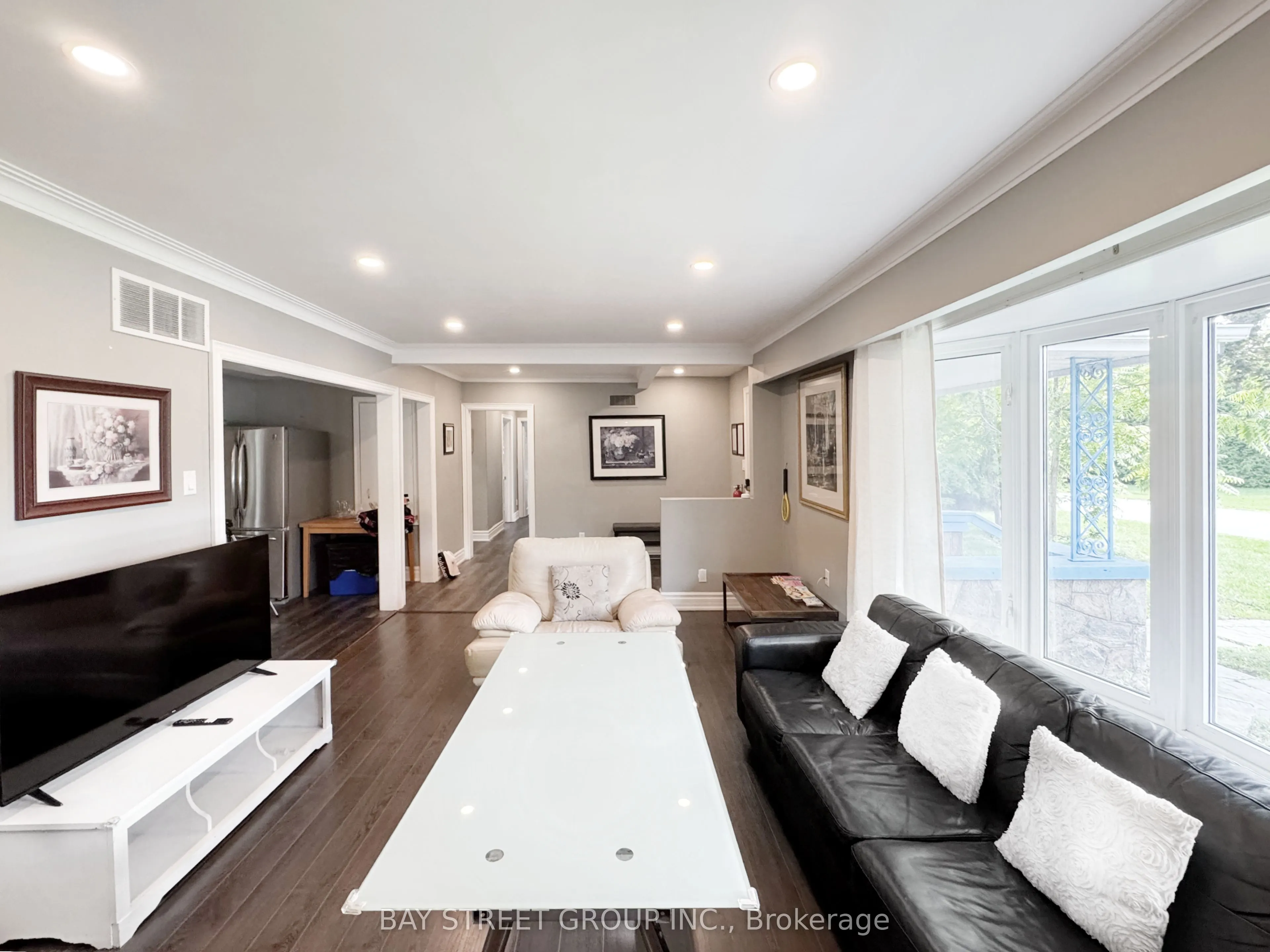 8 Middle Street, #Main Floor