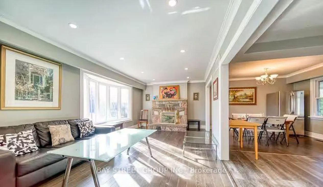 8 Middle Street, #Main Floor