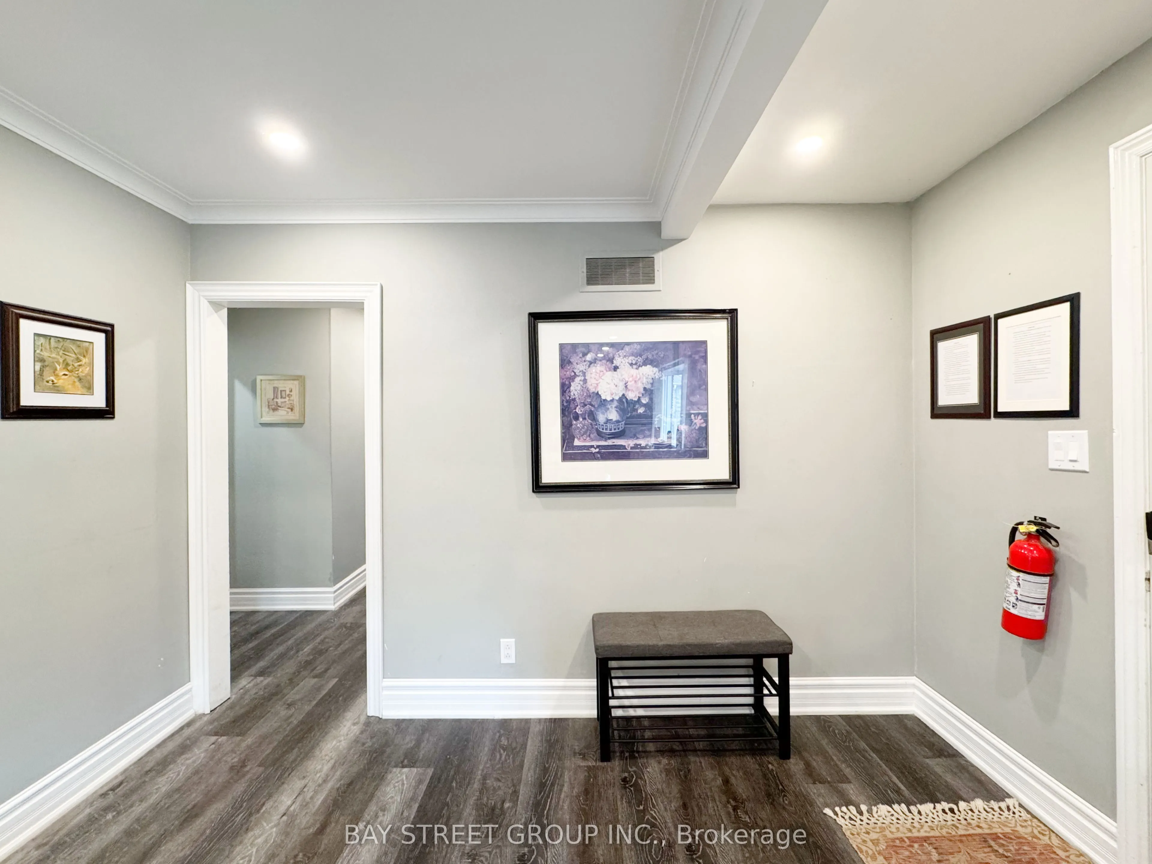 8 Middle Street, #Main Floor