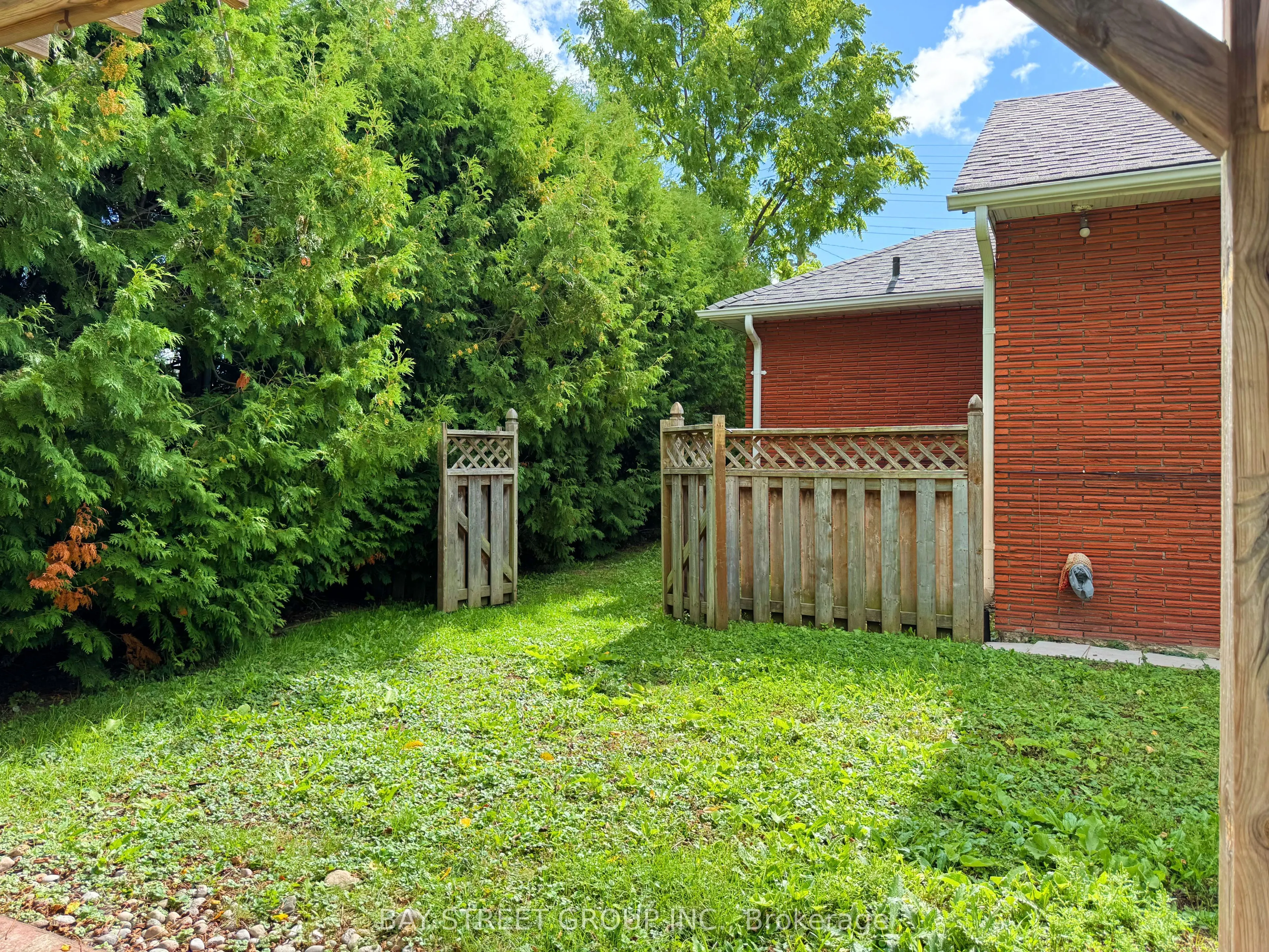 8 Middle Street, #Main Floor