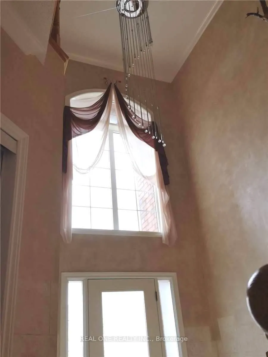 34 Edelweiss Avenue, #2 Bedrooms