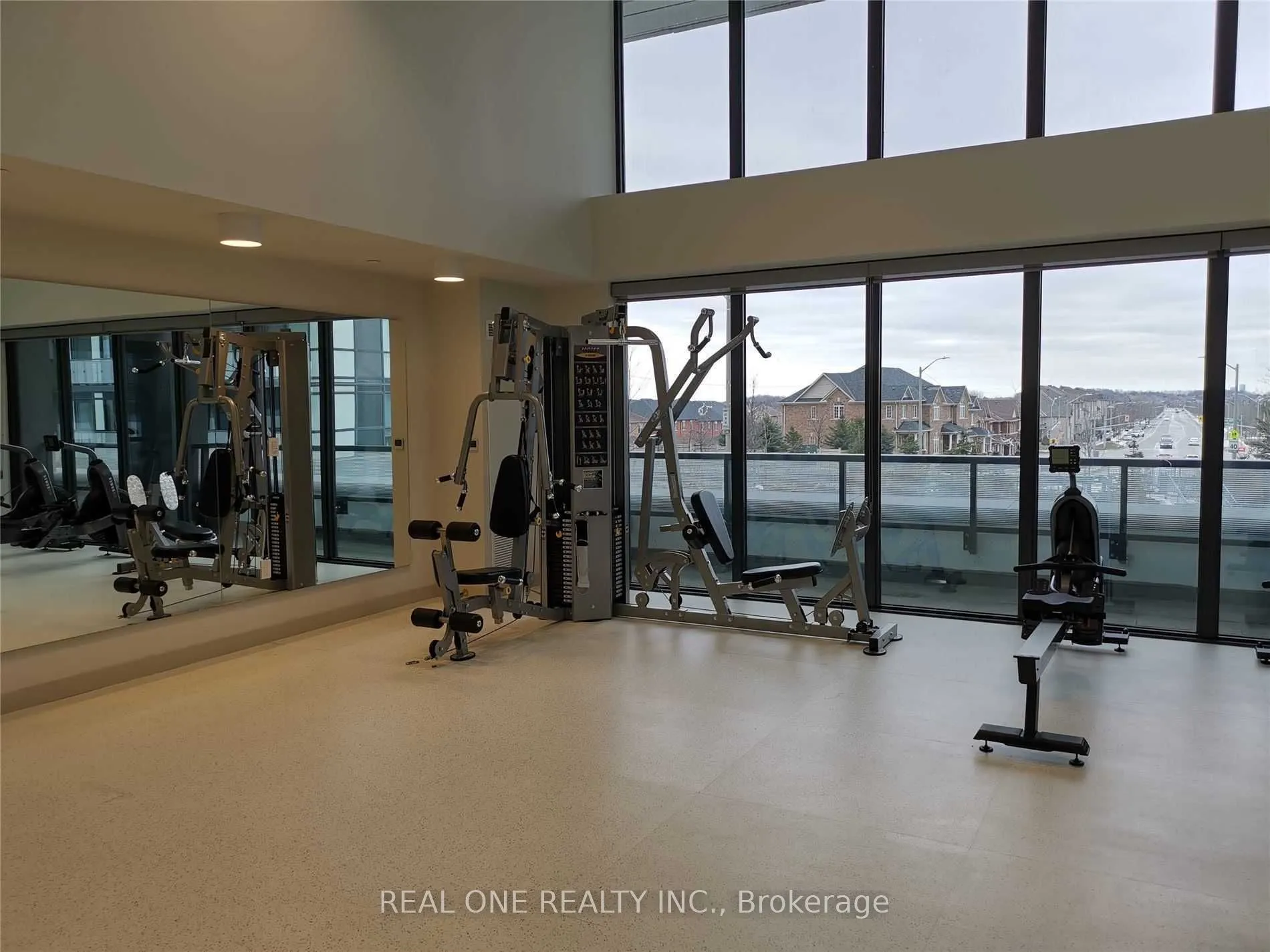 85 Oneida Crescent, #1015