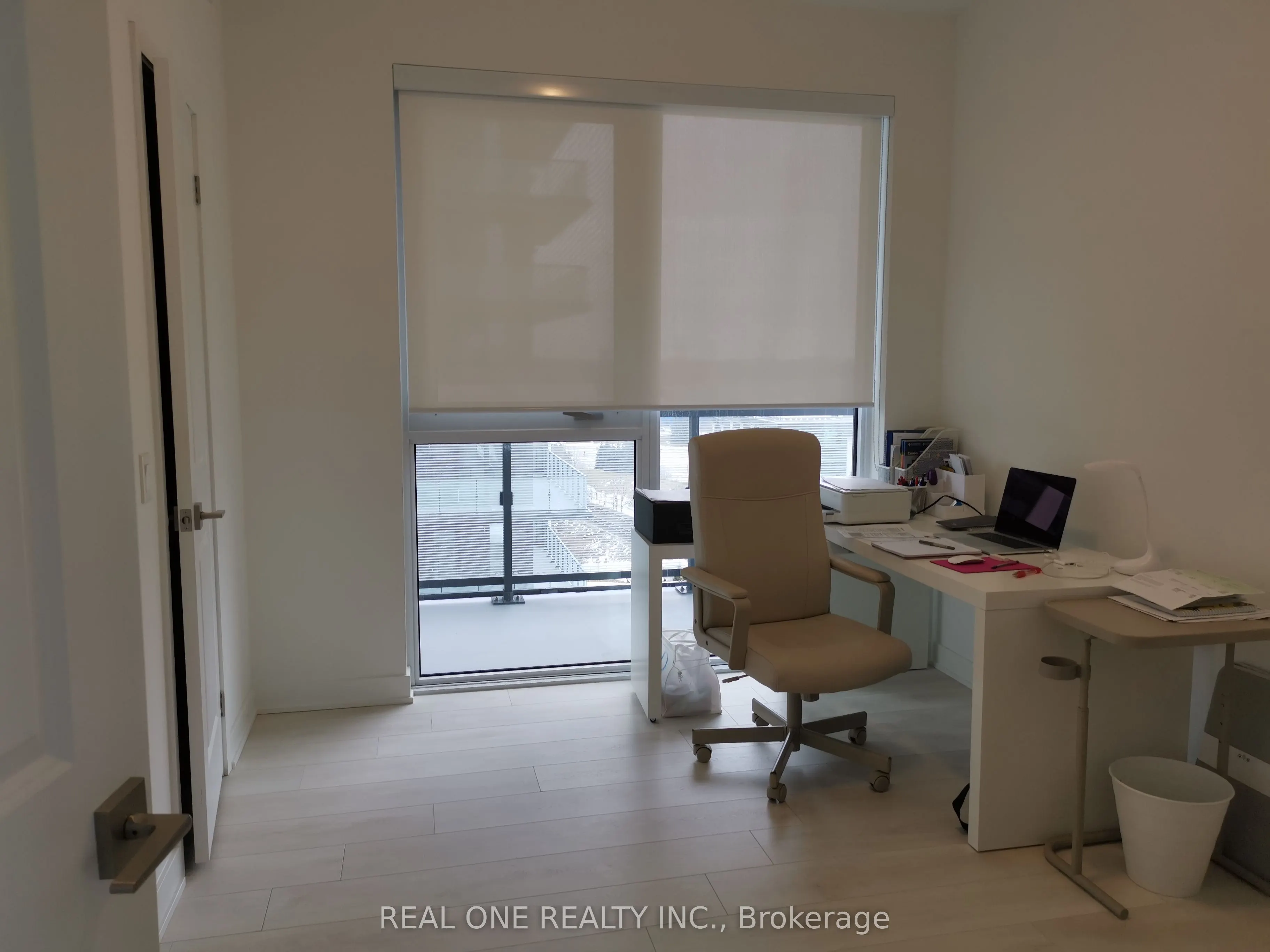 85 Oneida Crescent, #1015