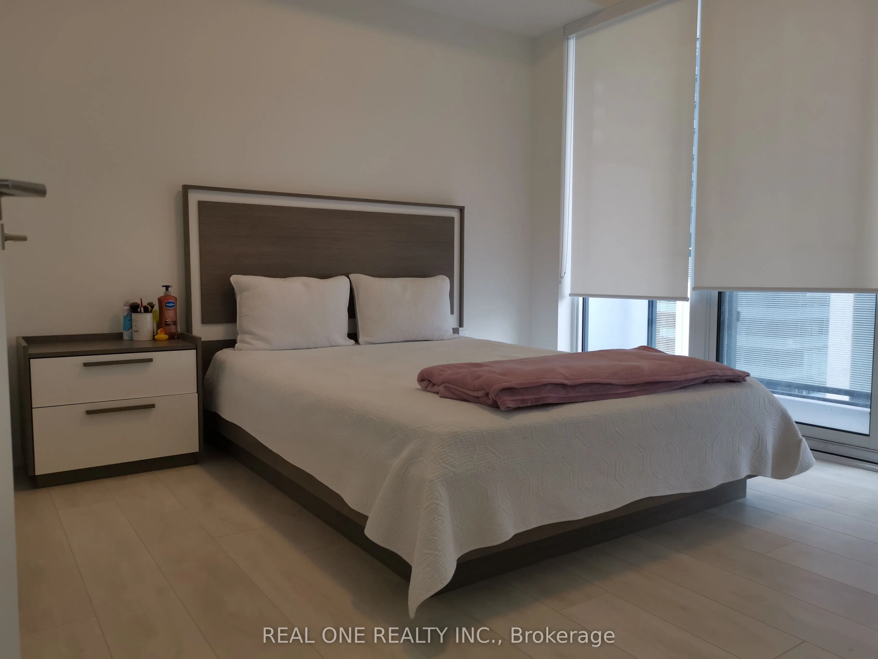 85 Oneida Crescent, #1015