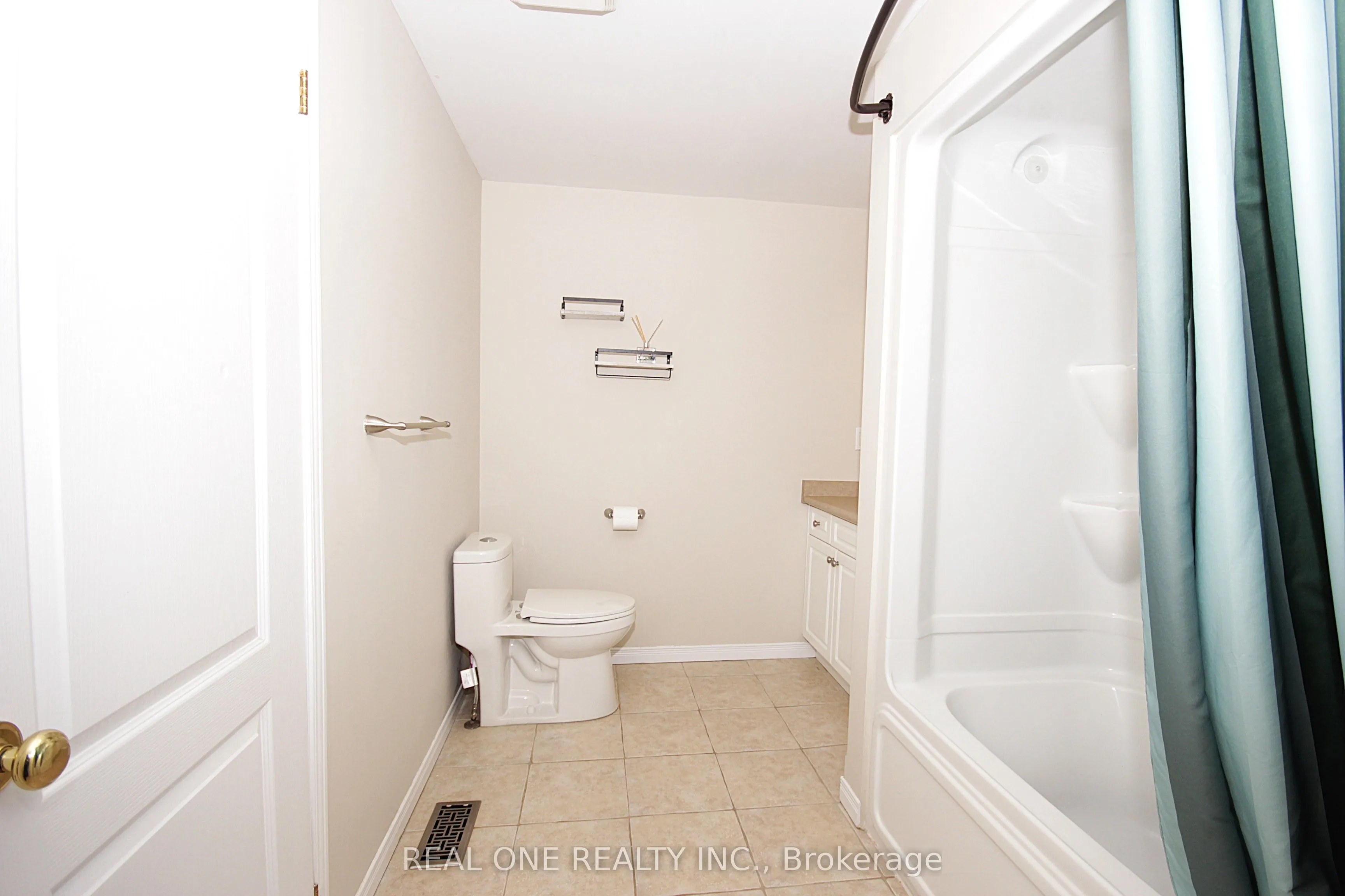 43 Shephard Avenue
