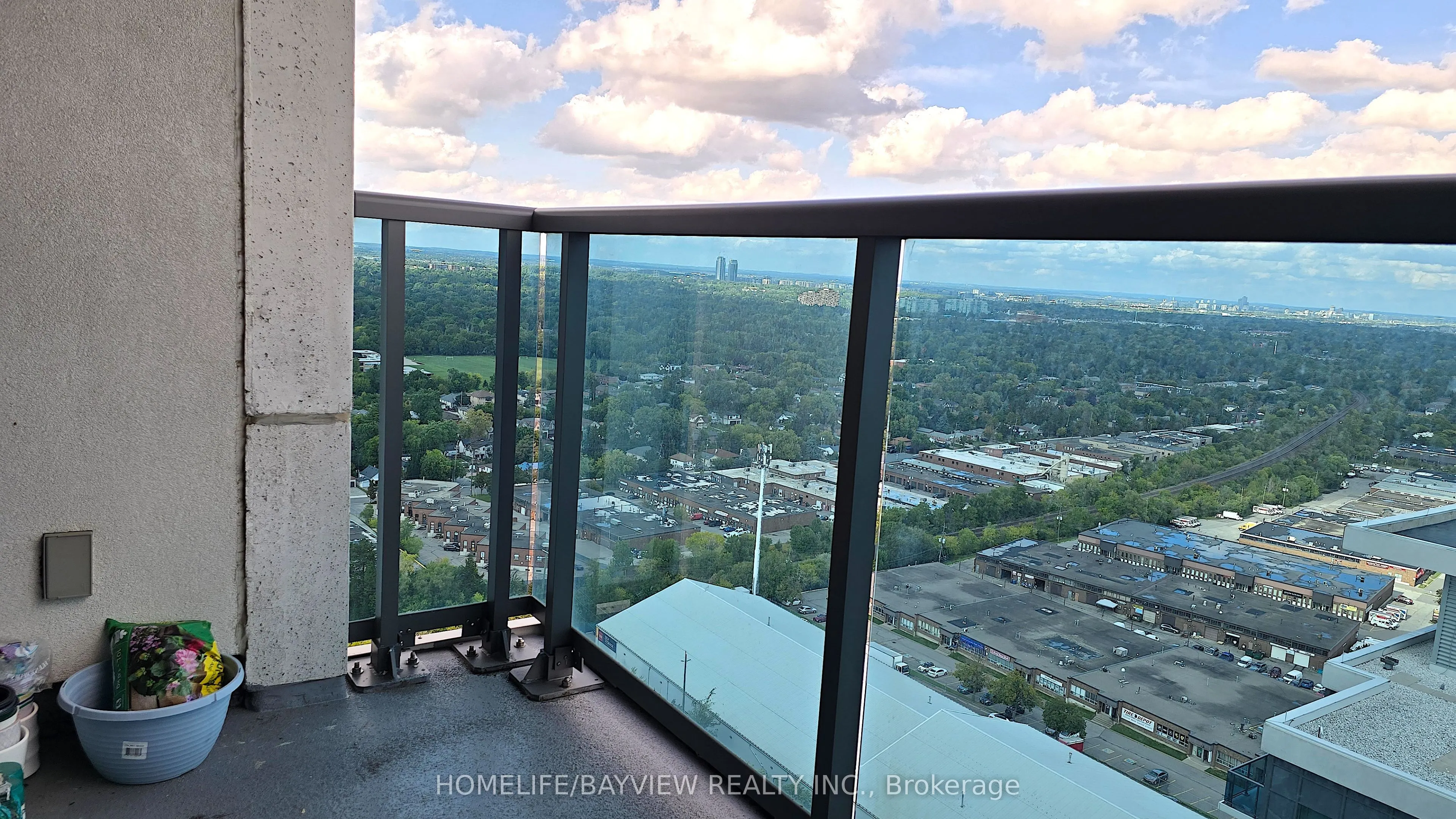 7165 YONGE Street, #2403