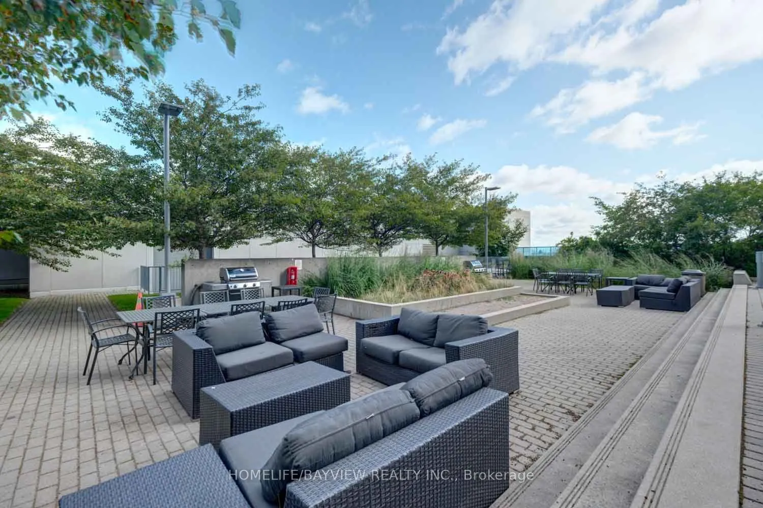 7165 YONGE Street, #2403