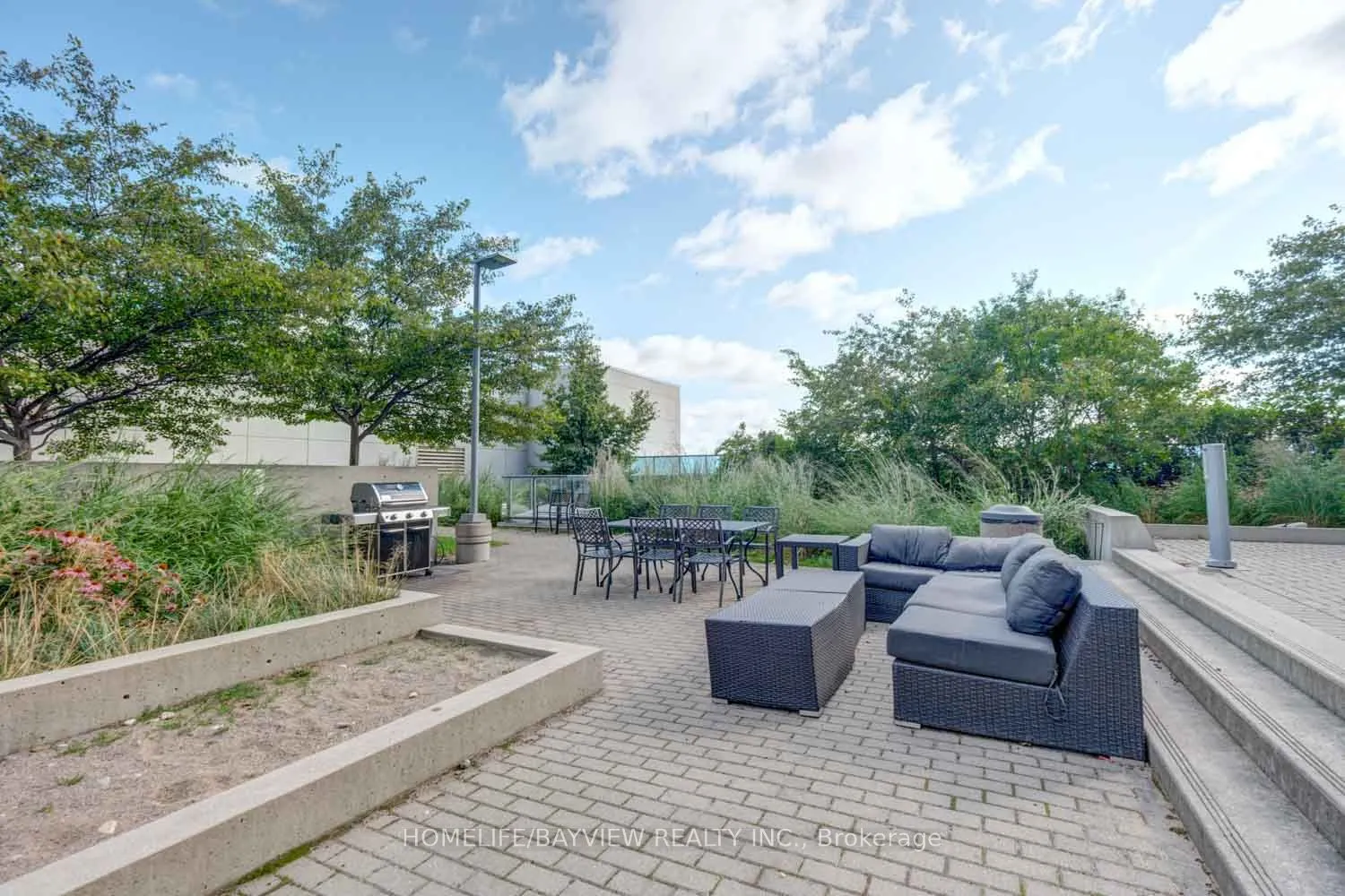 7165 YONGE Street, #2403
