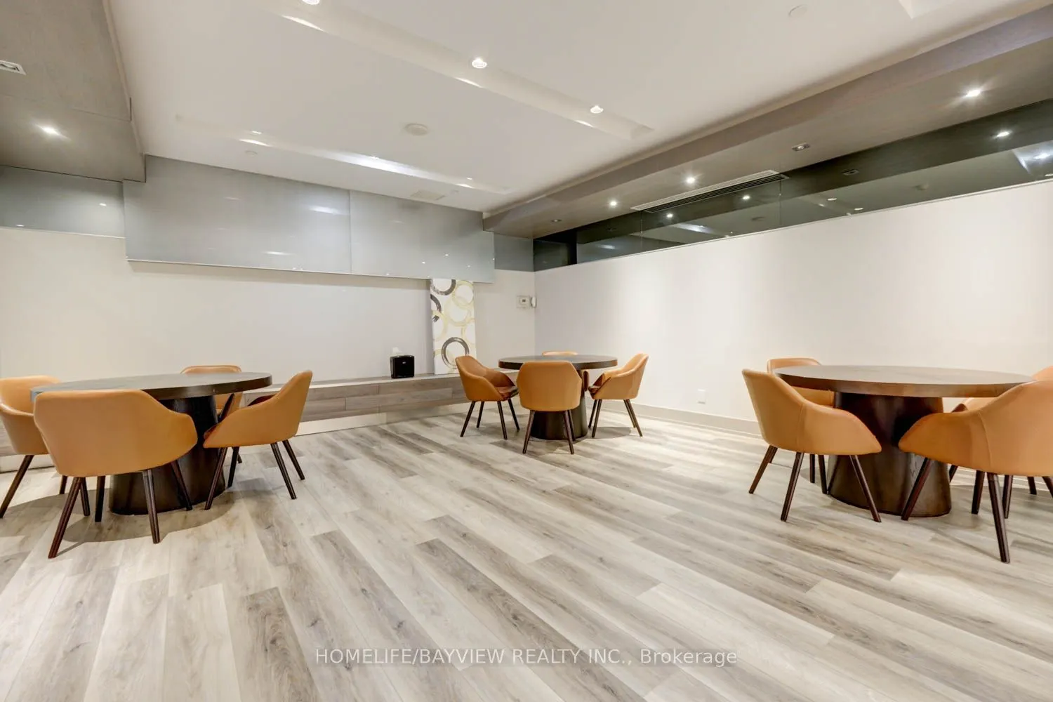 7165 YONGE Street, #2403