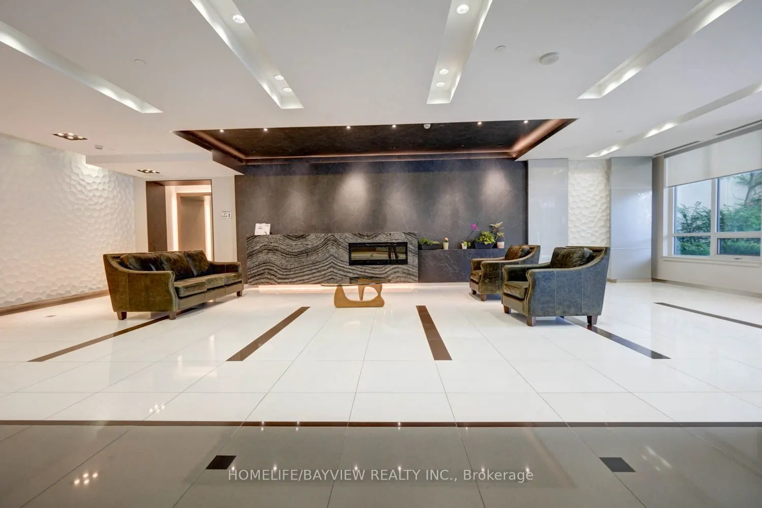 7165 YONGE Street, #2403