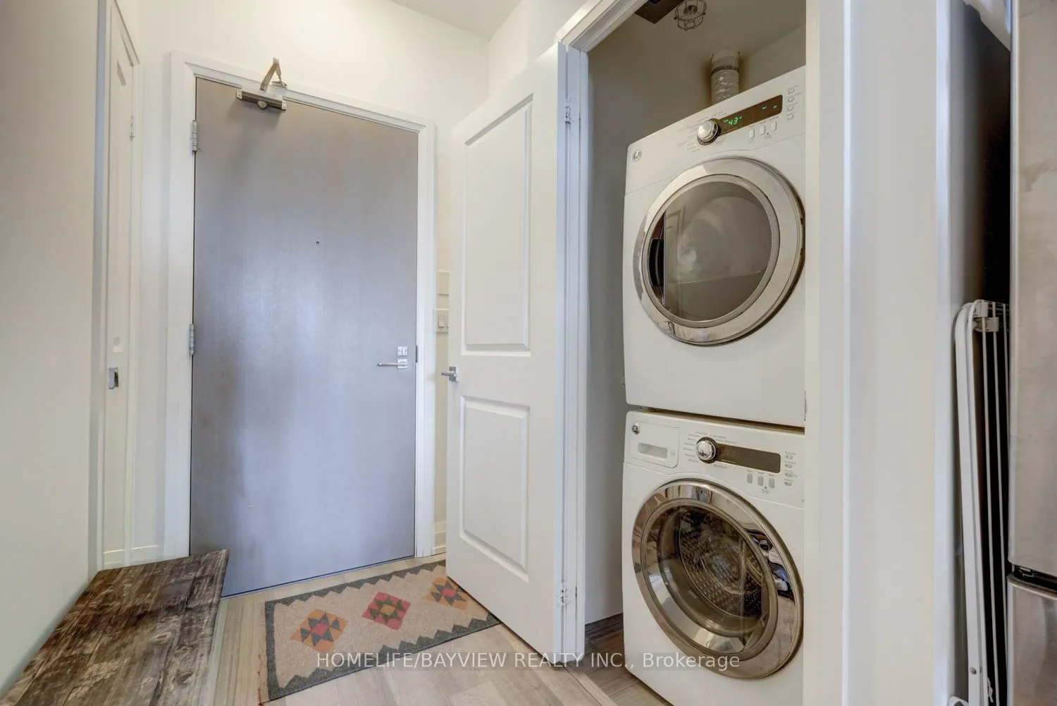 7165 YONGE Street, #2403