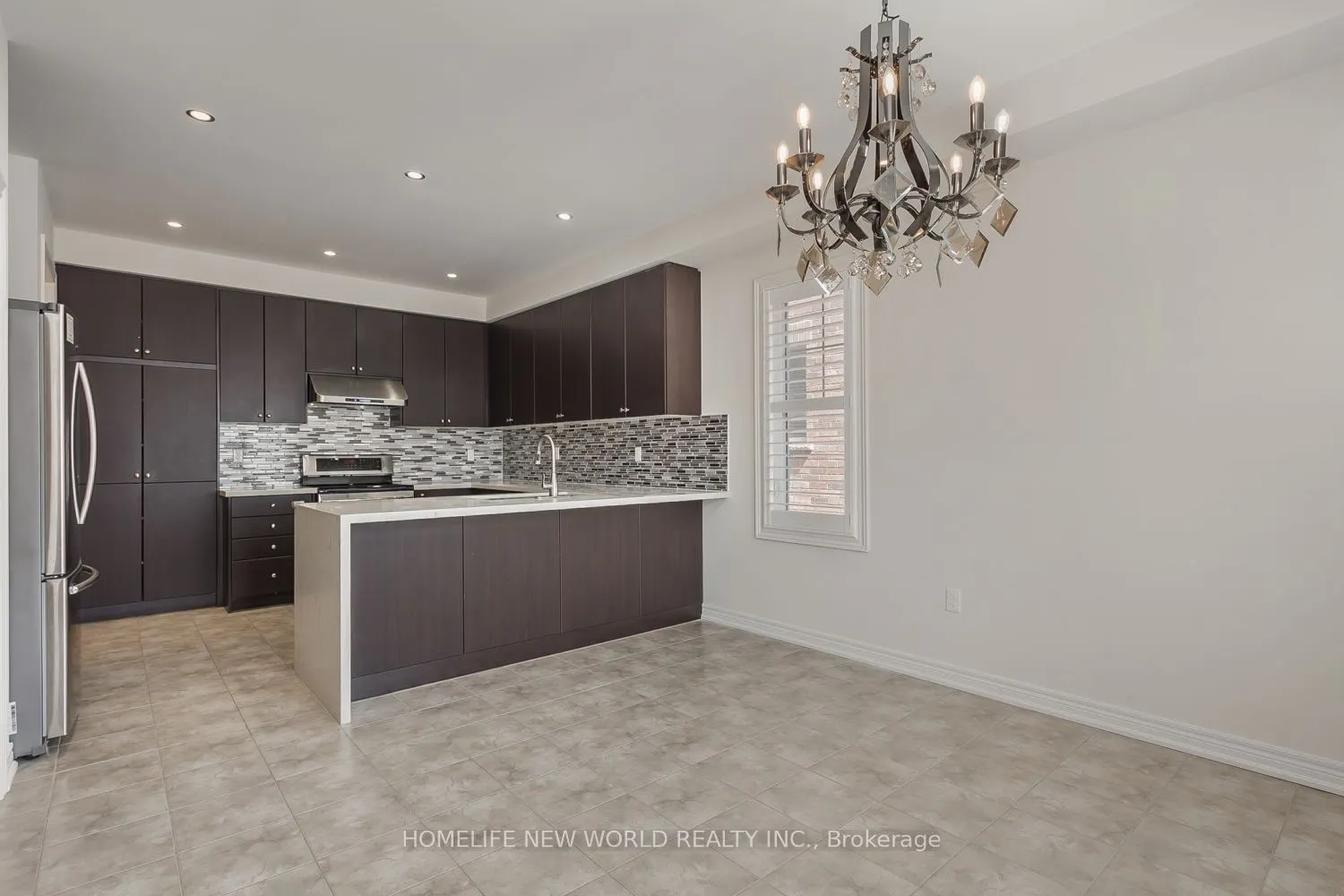 39 Cherna Avenue S