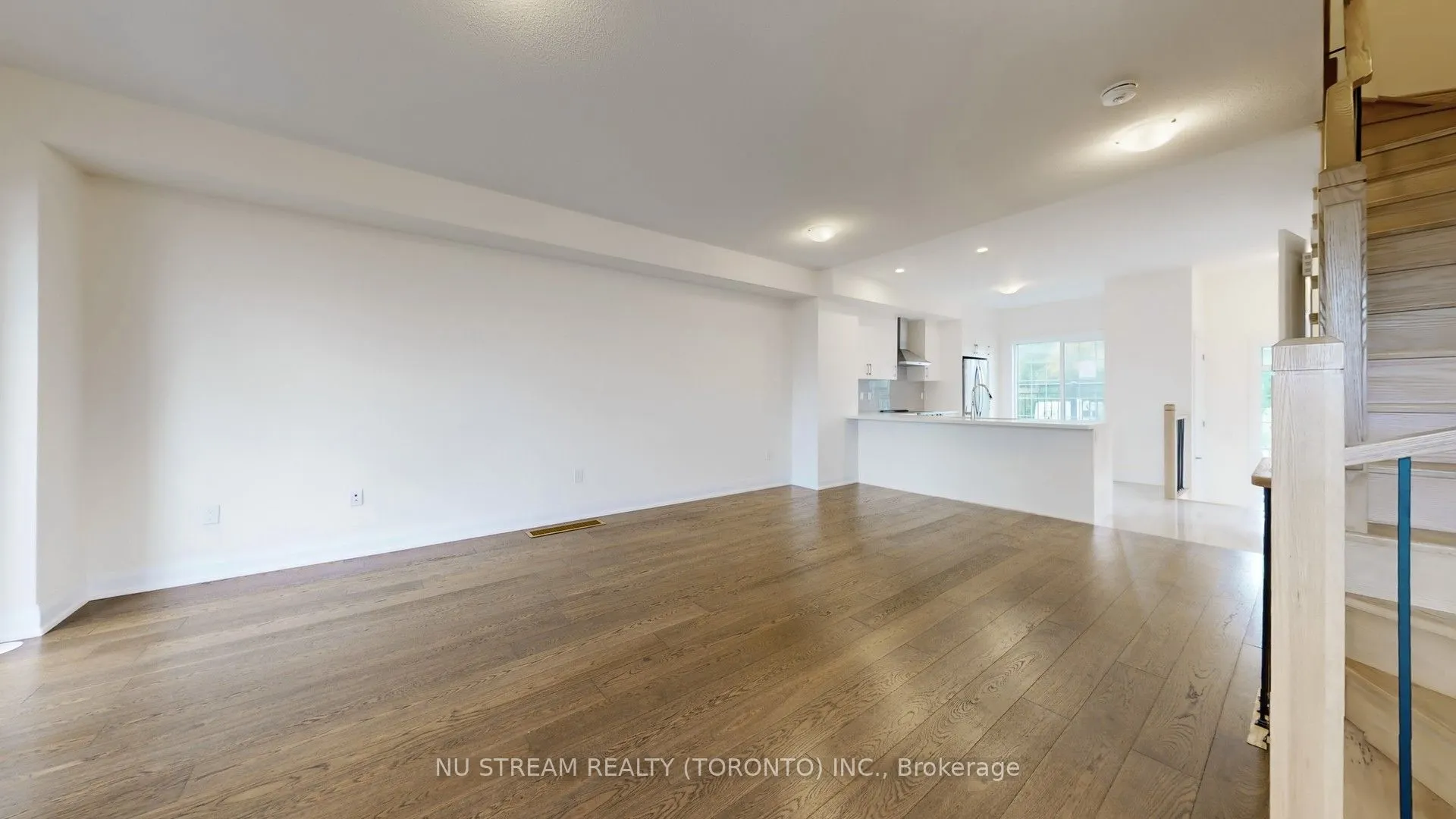 68 Clippers Crescent