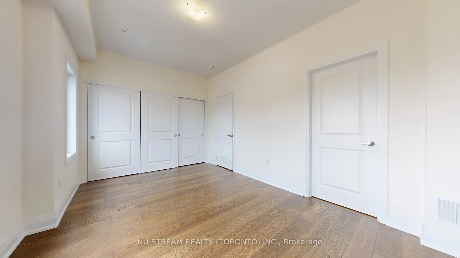 68 Clippers Crescent