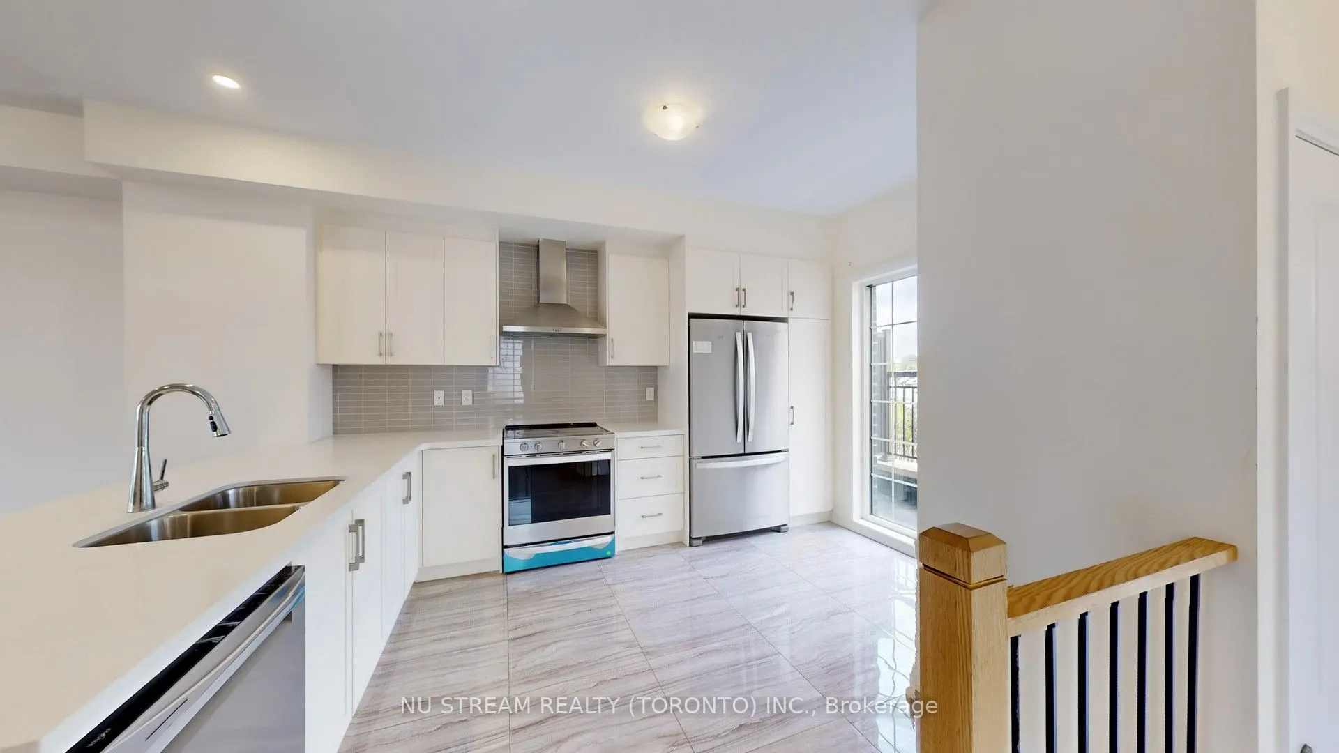 68 Clippers Crescent