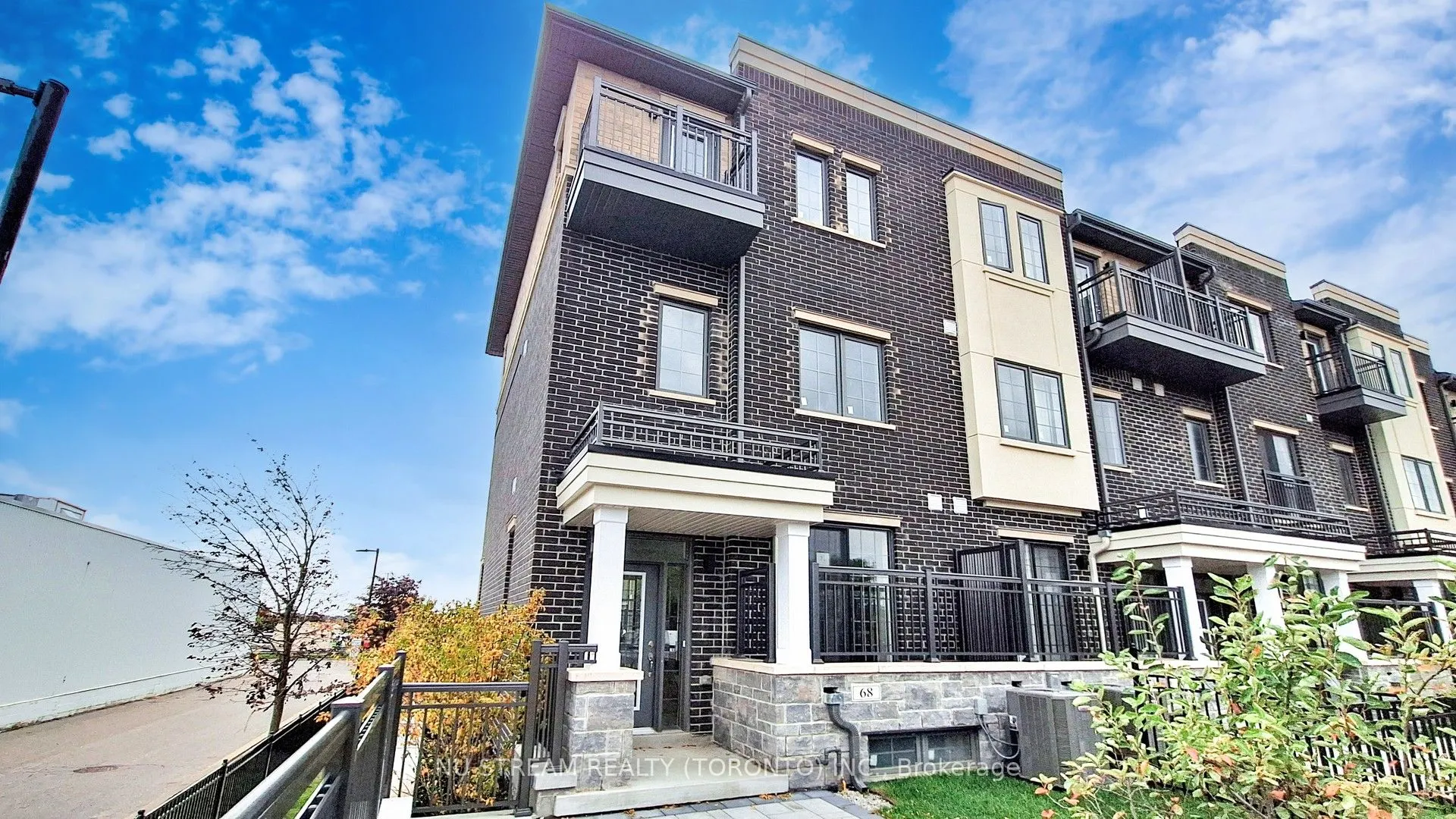 68 Clippers Crescent
