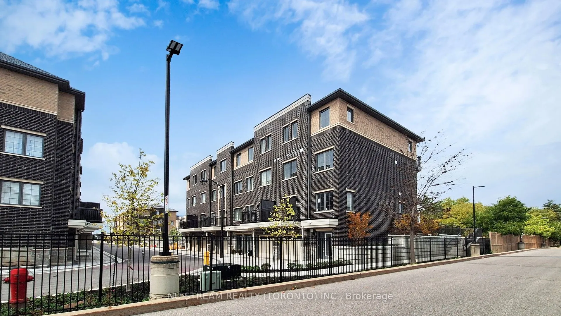 68 Clippers Crescent